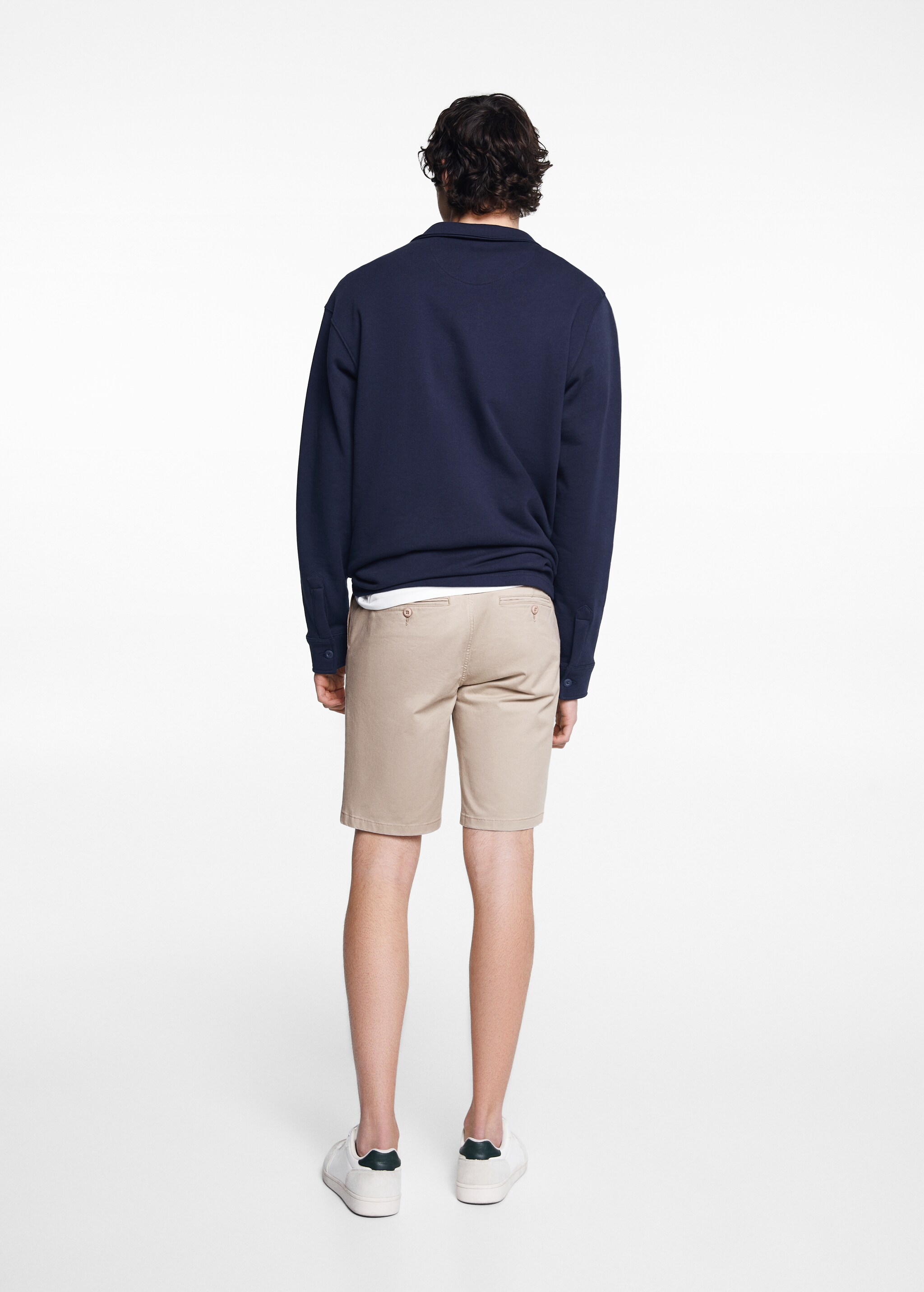 Slim fit cotton Bermuda shorts - Reverse of the article