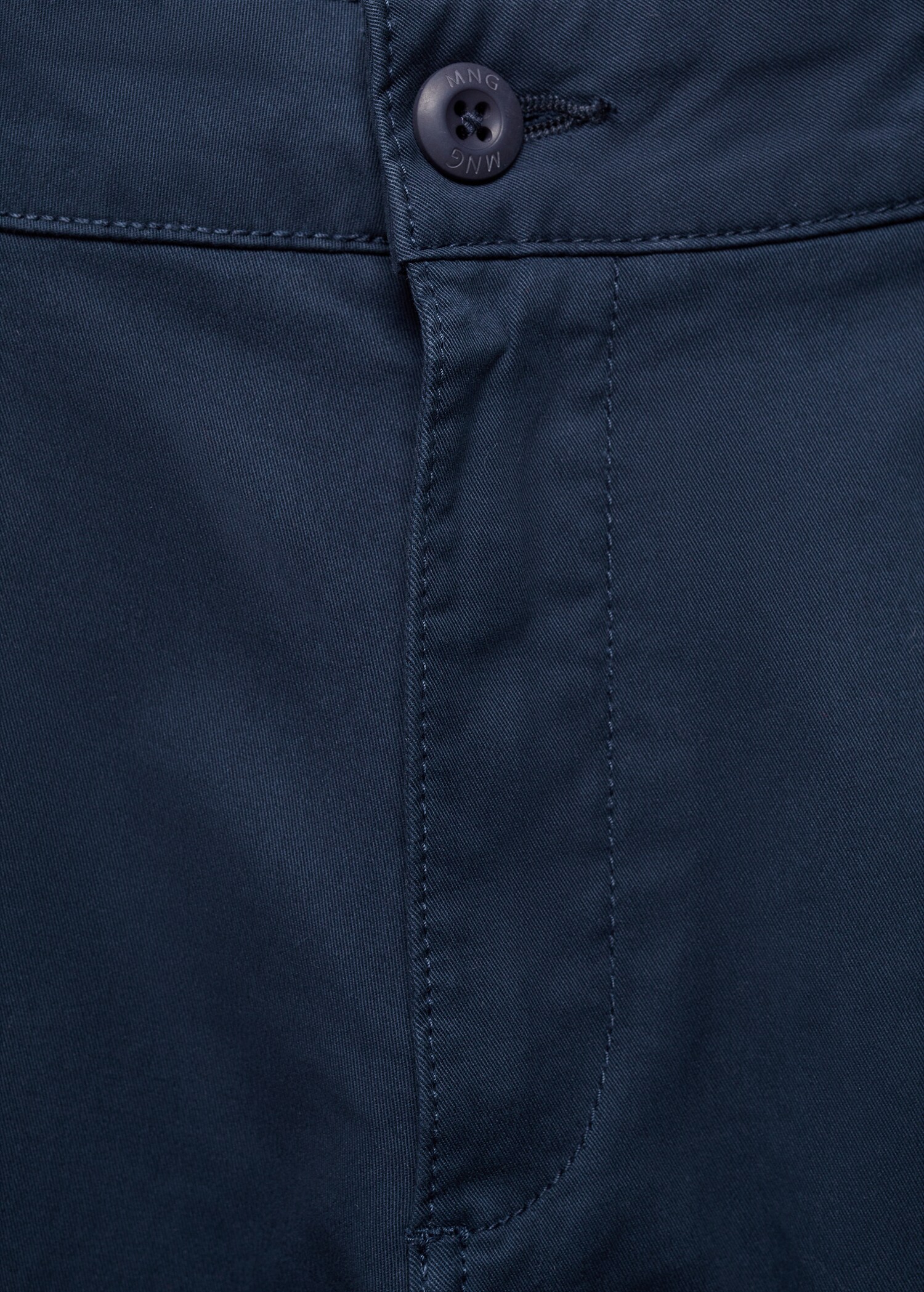 Slim fit cotton Bermuda shorts - Details of the article 8