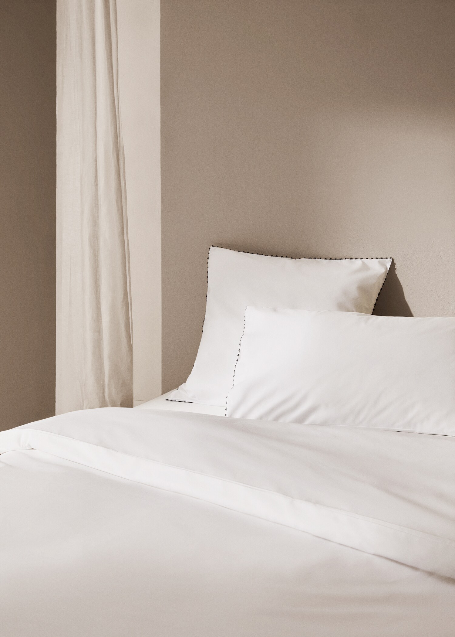 Cotton duvet cover with embroidered detail King bed - Details of the article 7