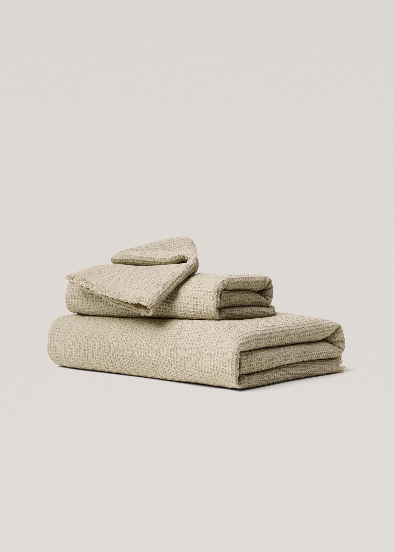 Cotton waffle bath towel with fringes 90x150cm - Details of the article 3