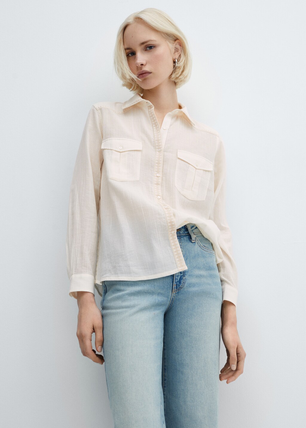 Cotton shirt with embroidery detail - Woman | MANGO Montenegro