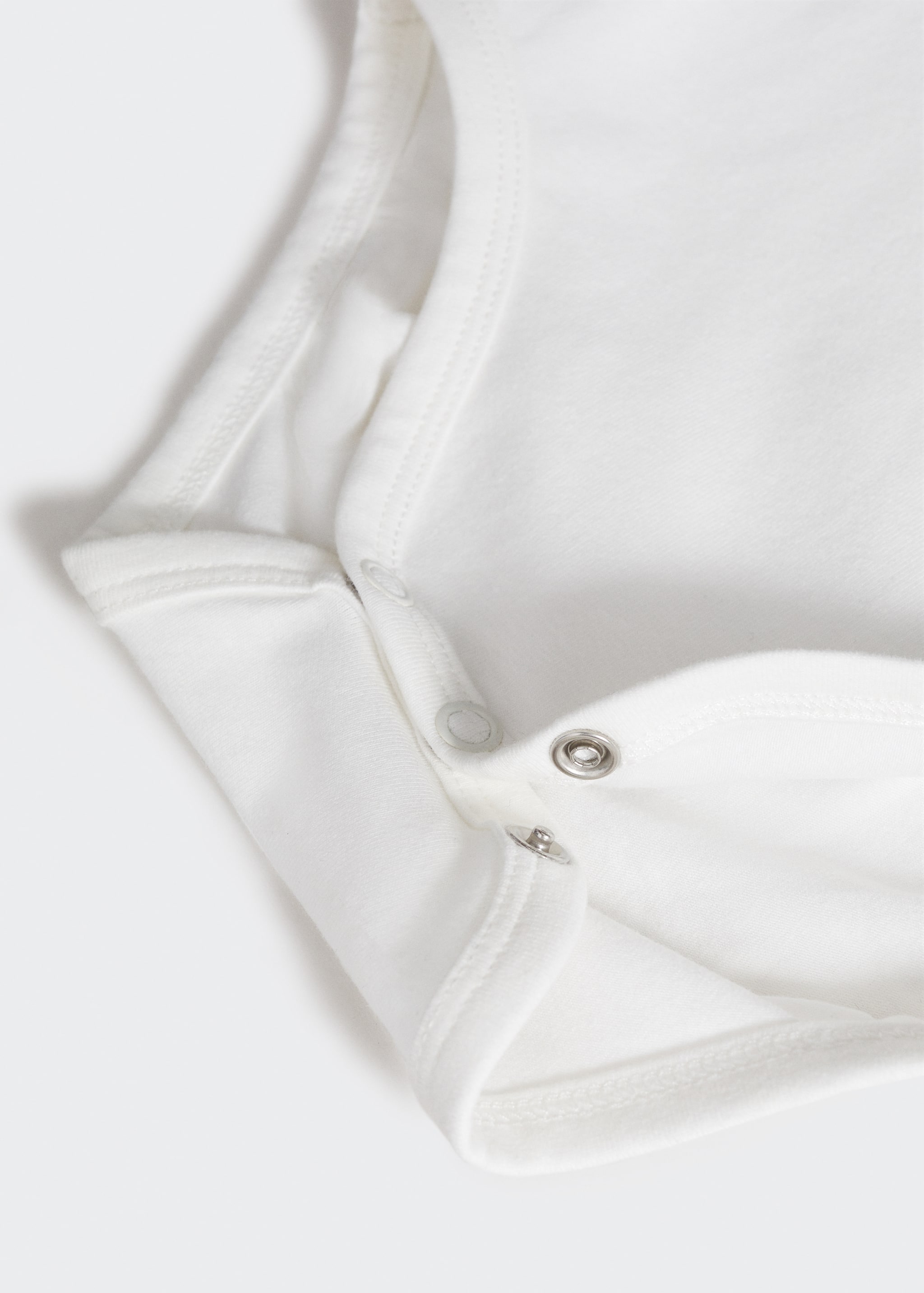 Cotton bodysuit buttons - Details of the article 8