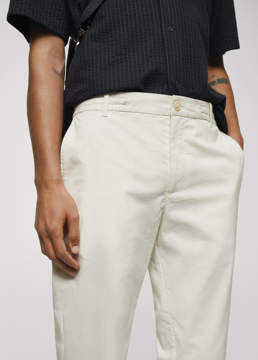 Cotton seersucker trousers with drawstring | MANGO Niger