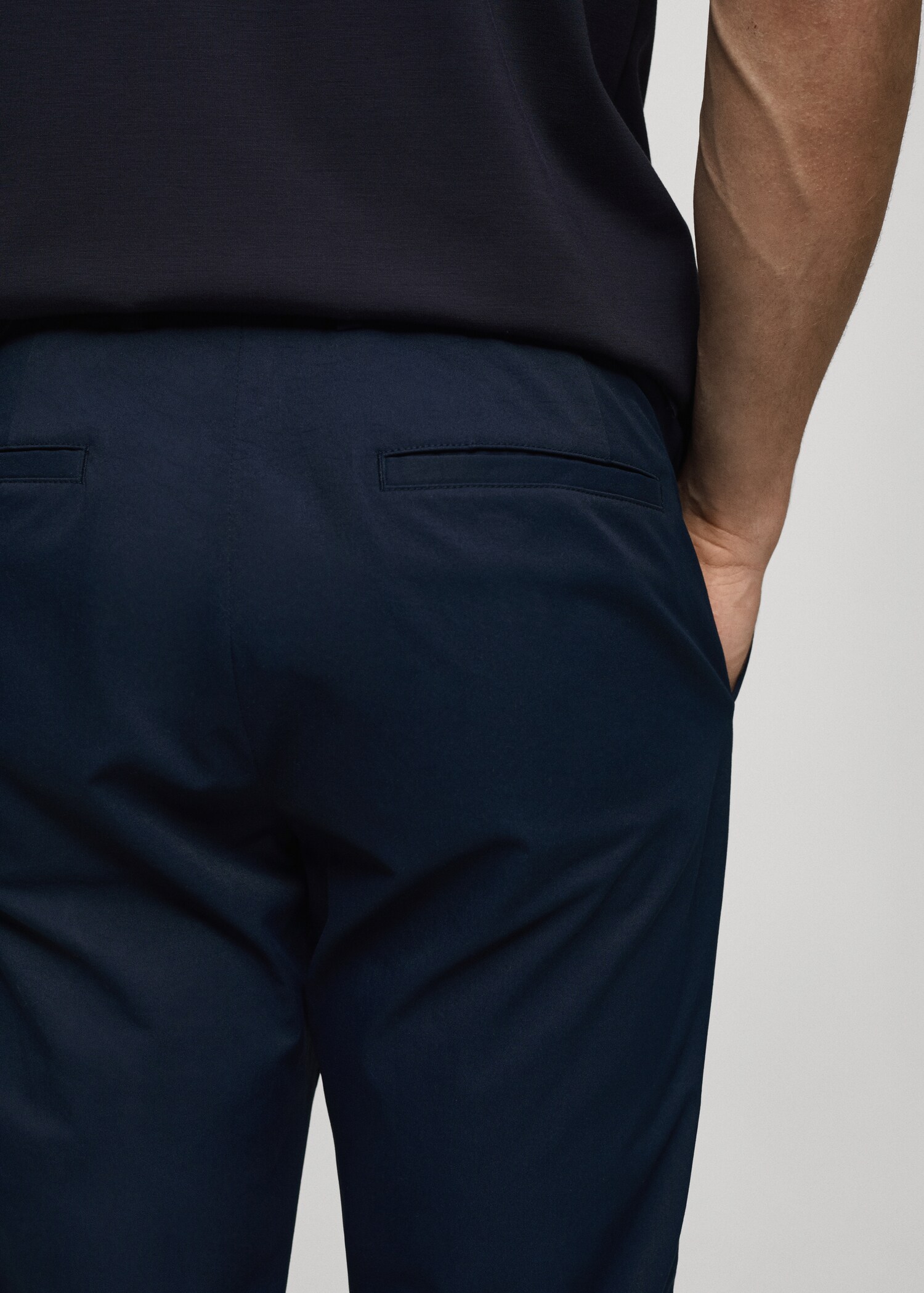 Pantalon slim fit tissu technique - Détail de l'article 6