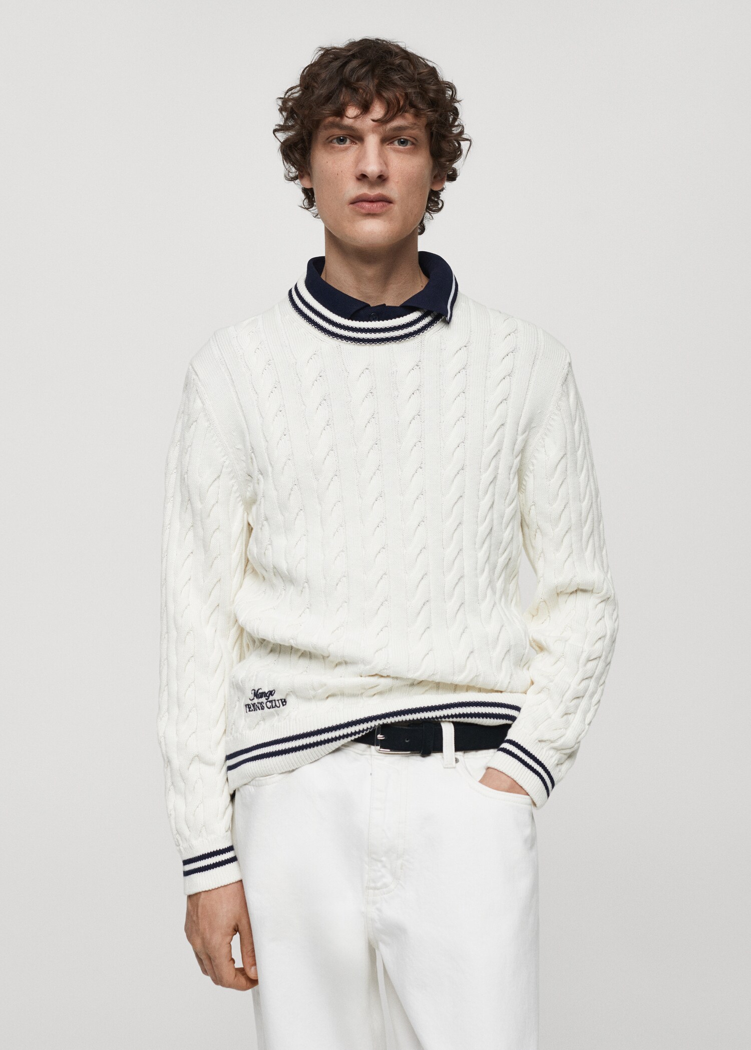 Knitted braided stripes sweater - Medium plane