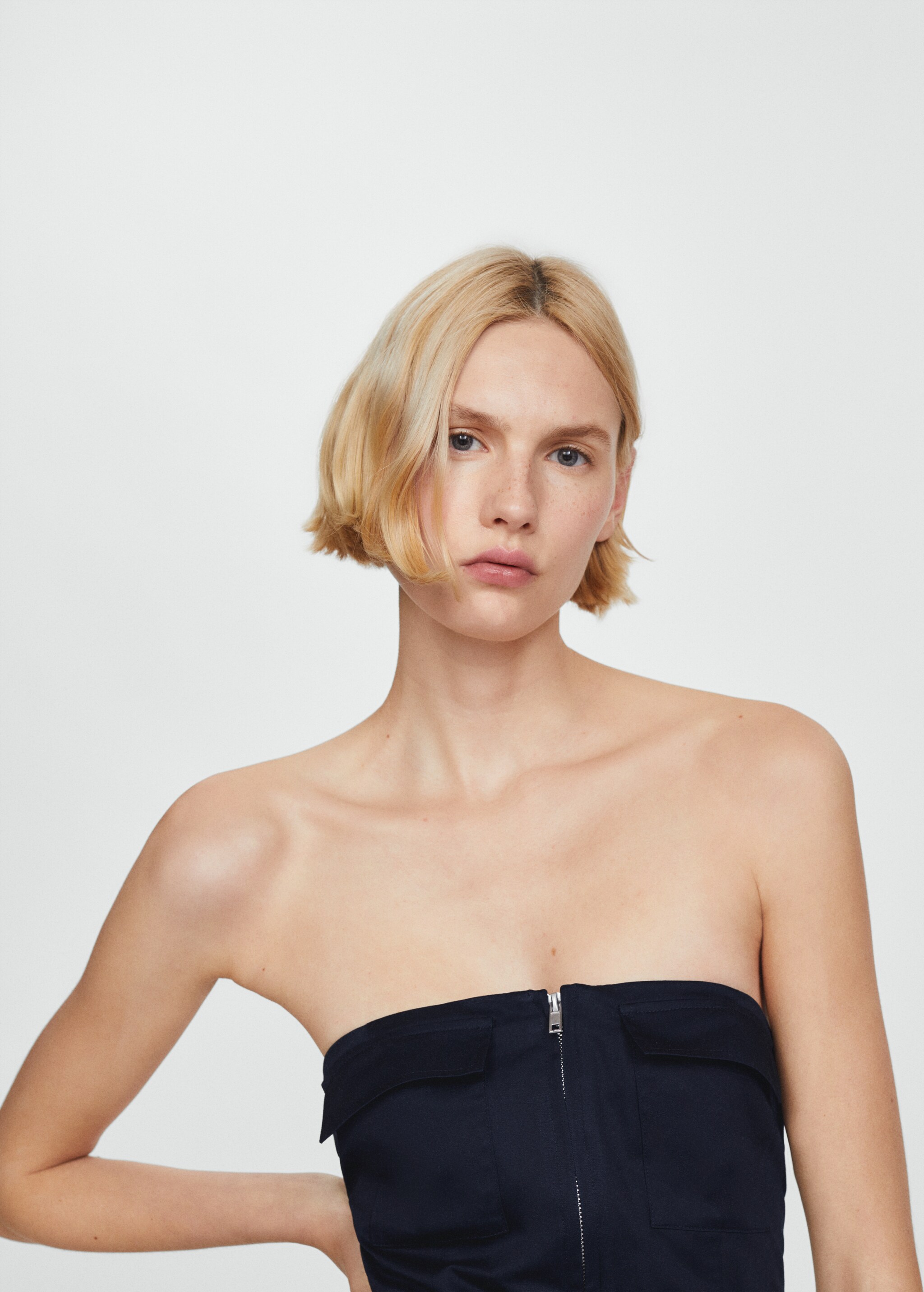 Belted strapless dress - Details of the article 2