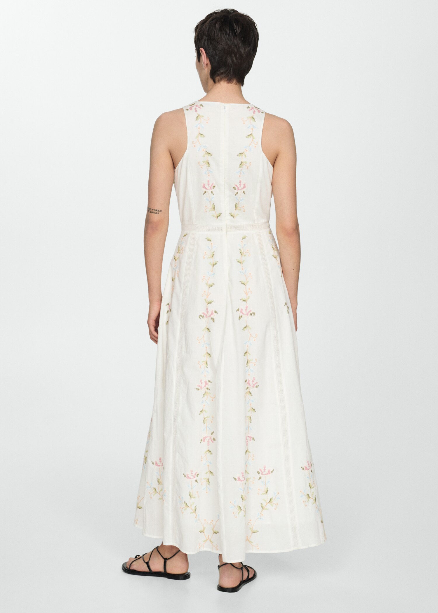 Embroidered cotton dress - Reverse of the article