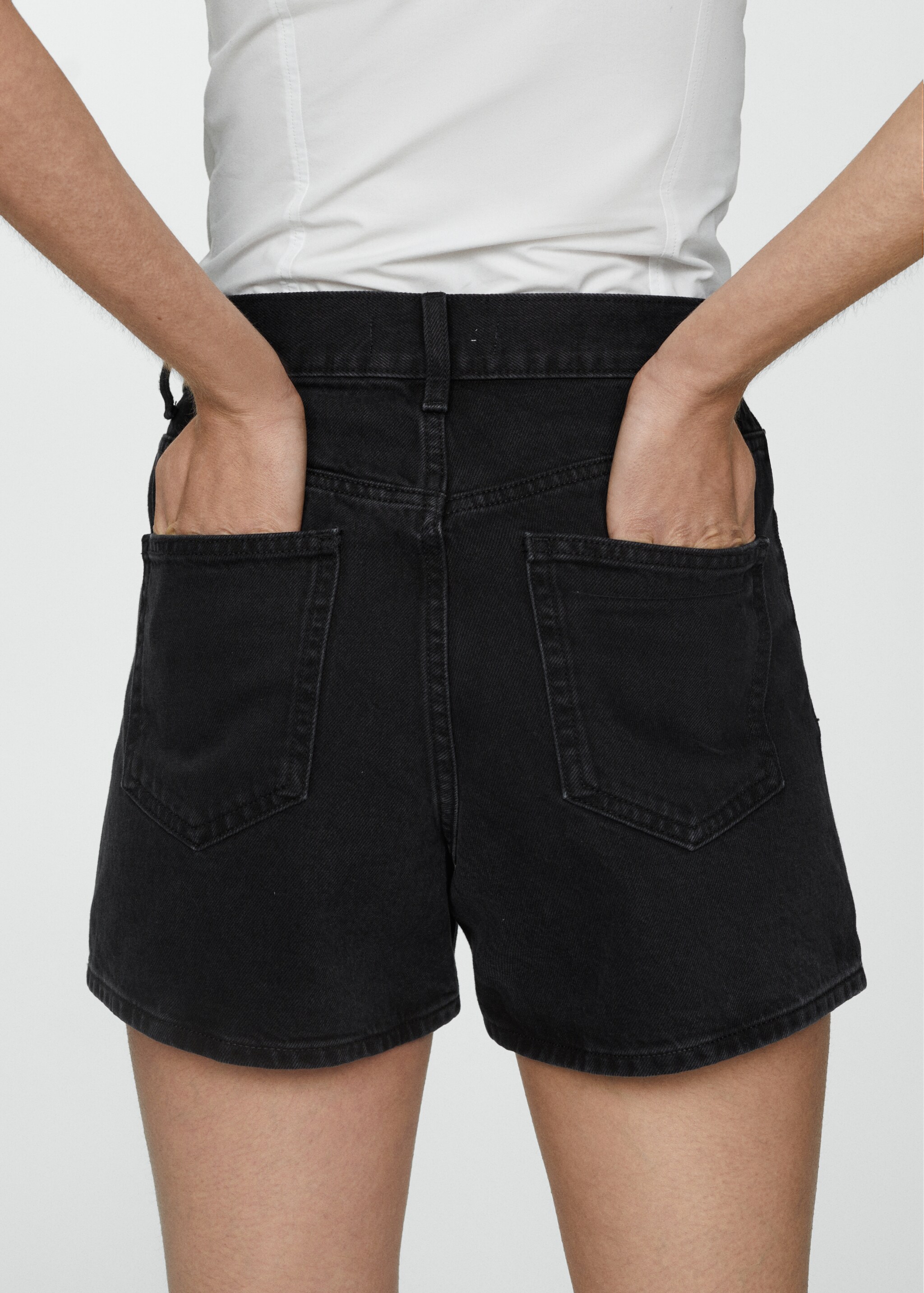 High-rise denim shorts - Details of the article 2