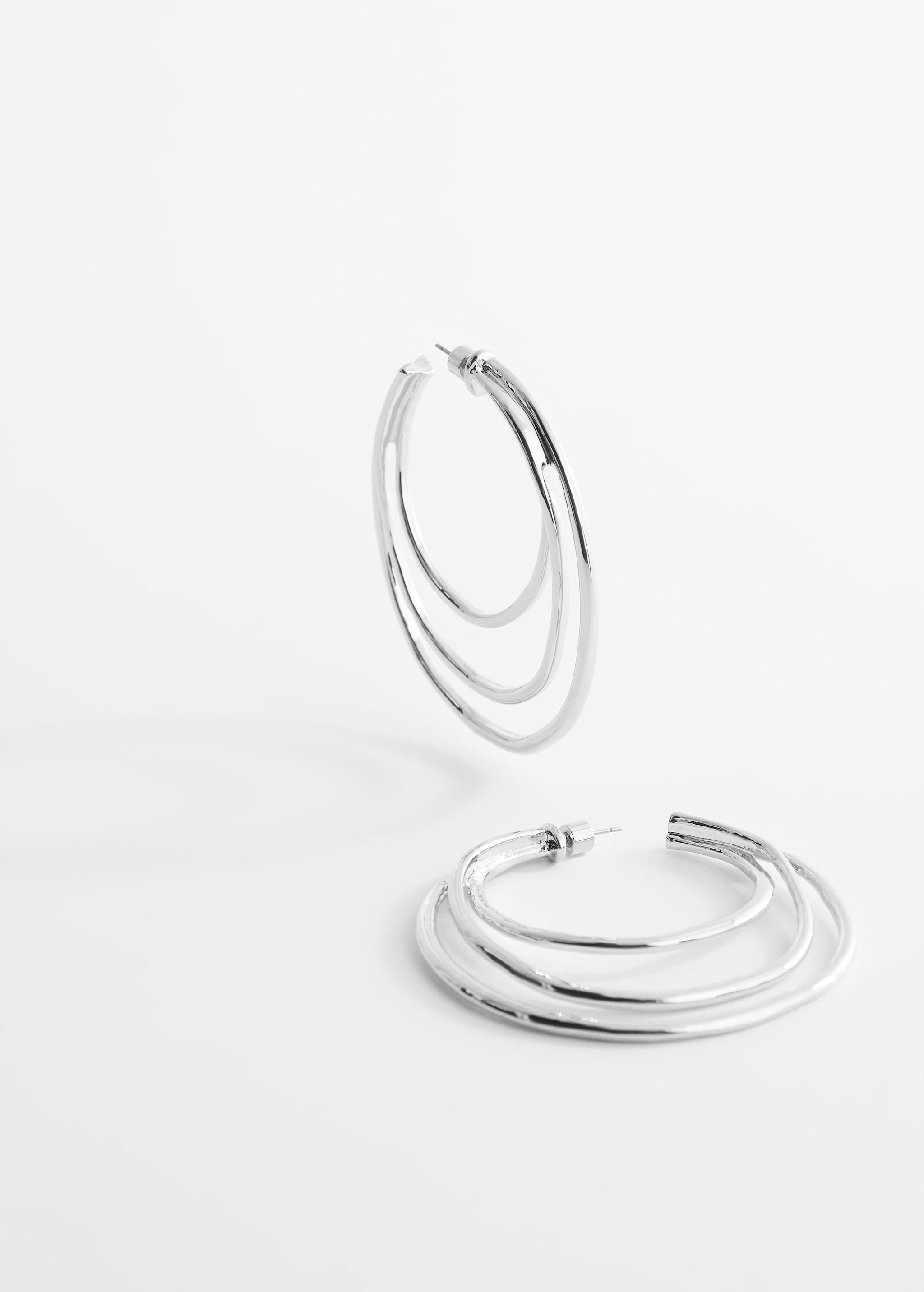 Three hoop earrings - Details of the article 1