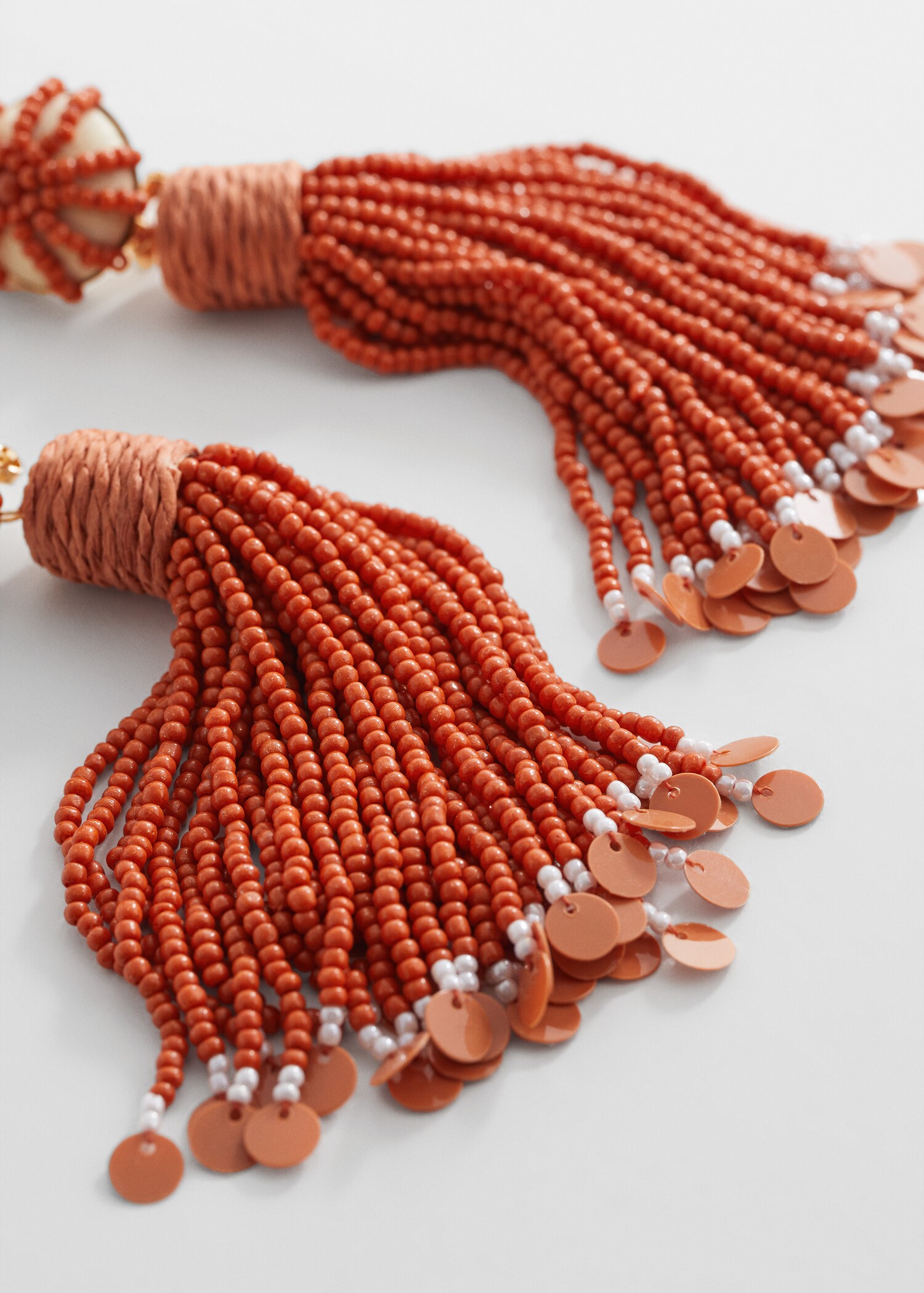 Beaded pendant earrings - Details of the article 1
