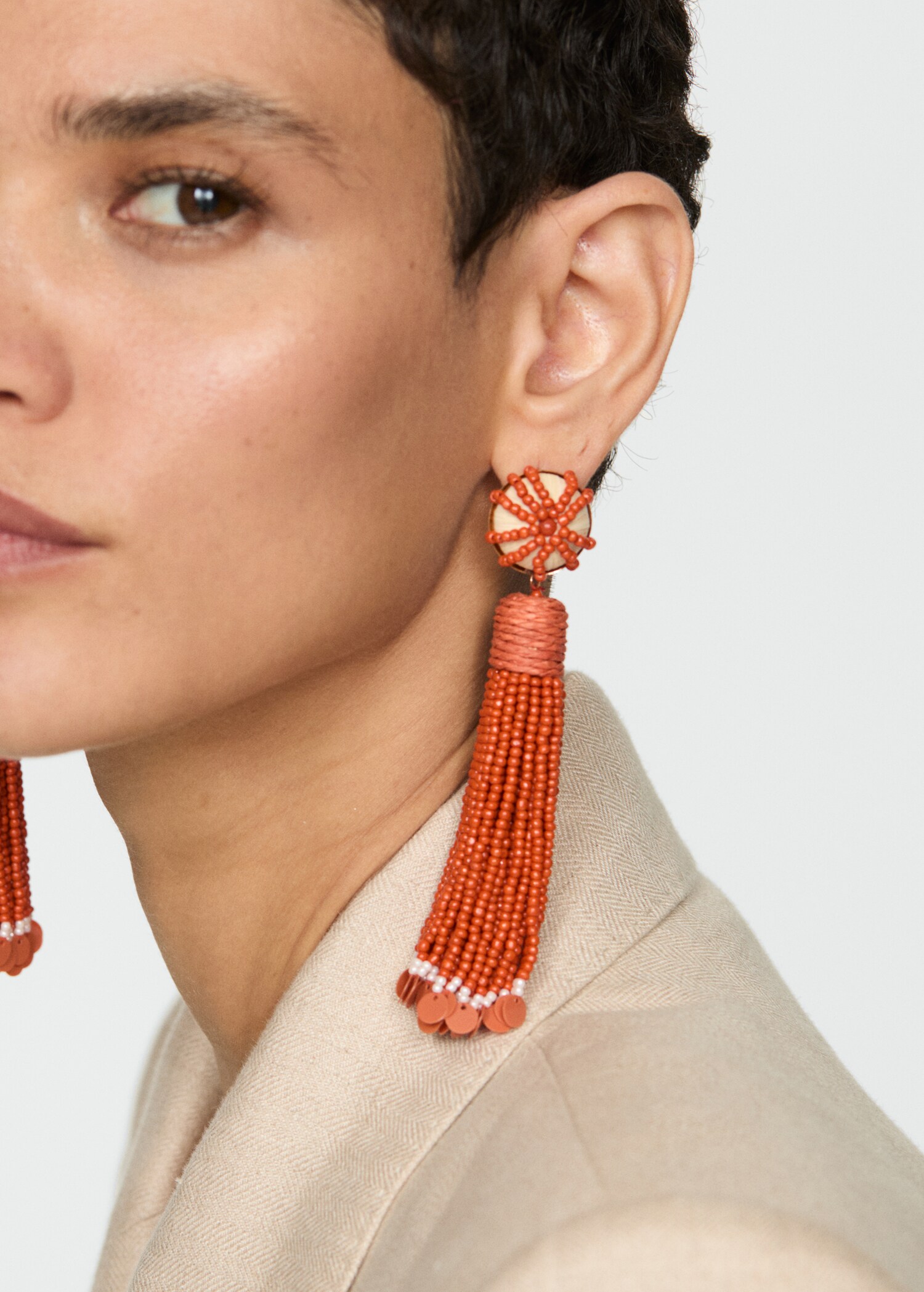 Beaded pendant earrings - Details of the article 9