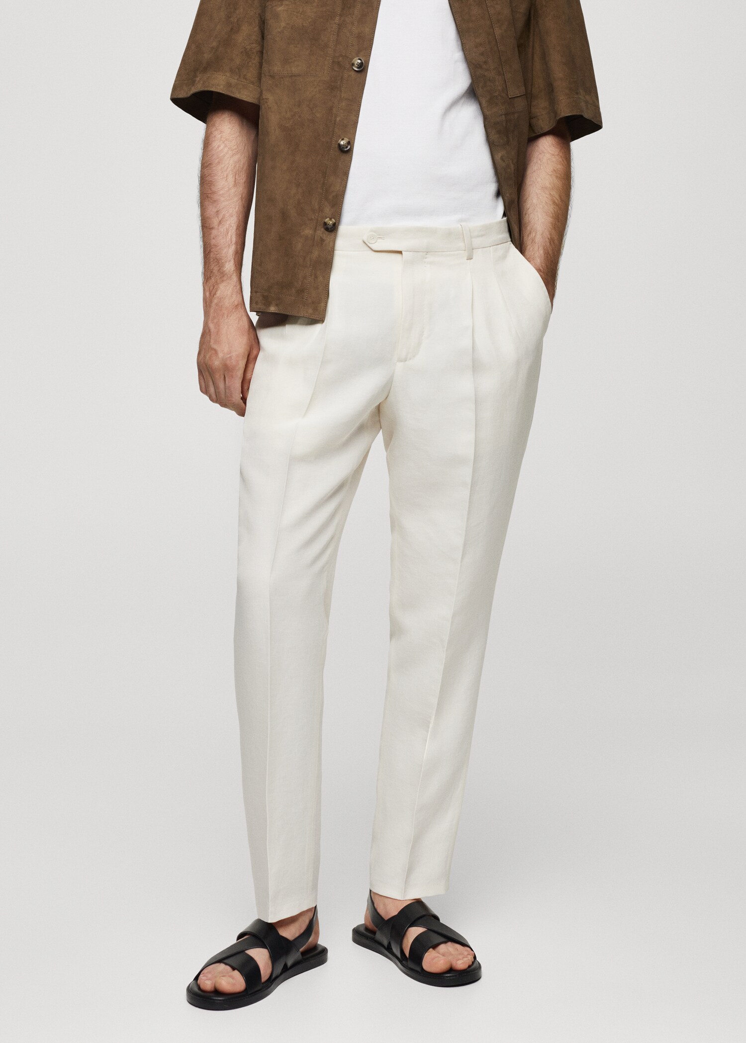 Pantalon lin slim-fit pinces - Plan moyen