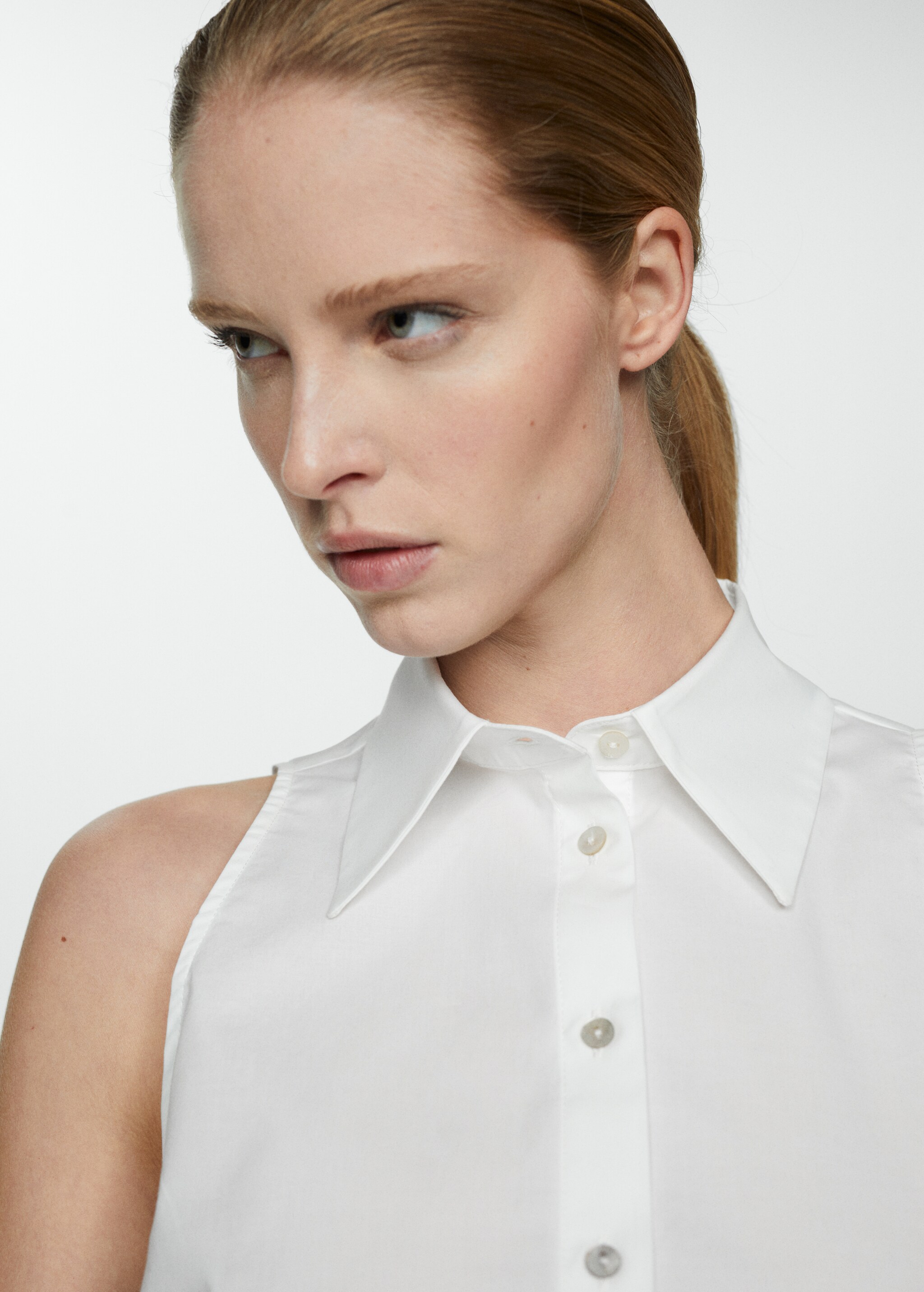 Sleeveless cotton shirt - Details of the article 1