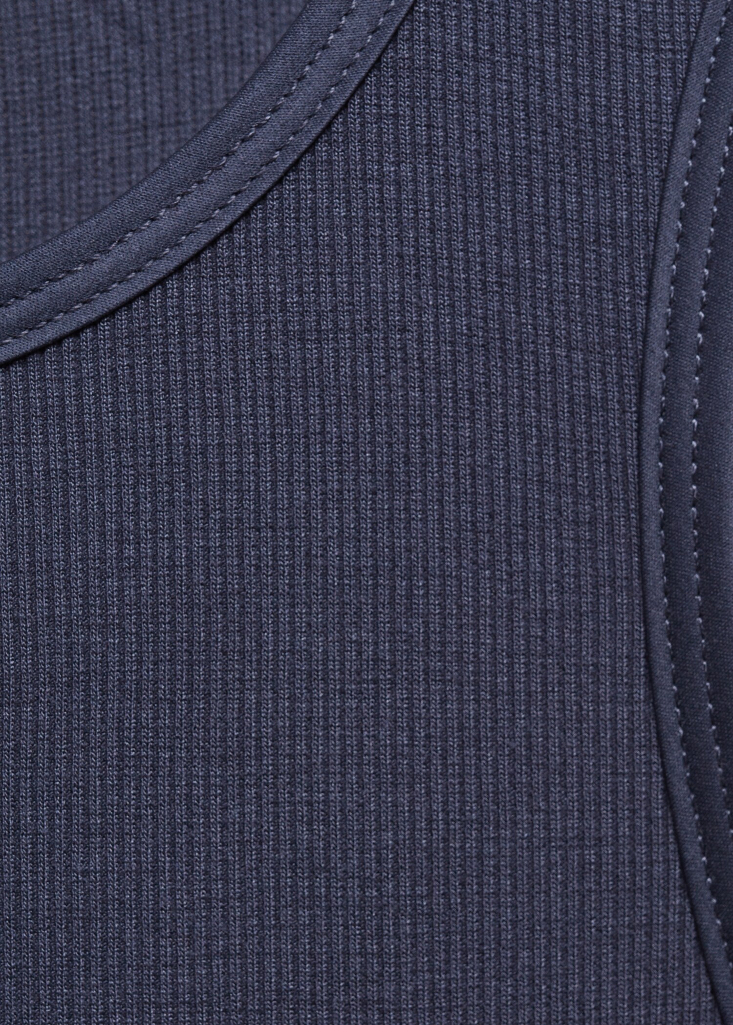 Top with satin details  - Details of the article 8