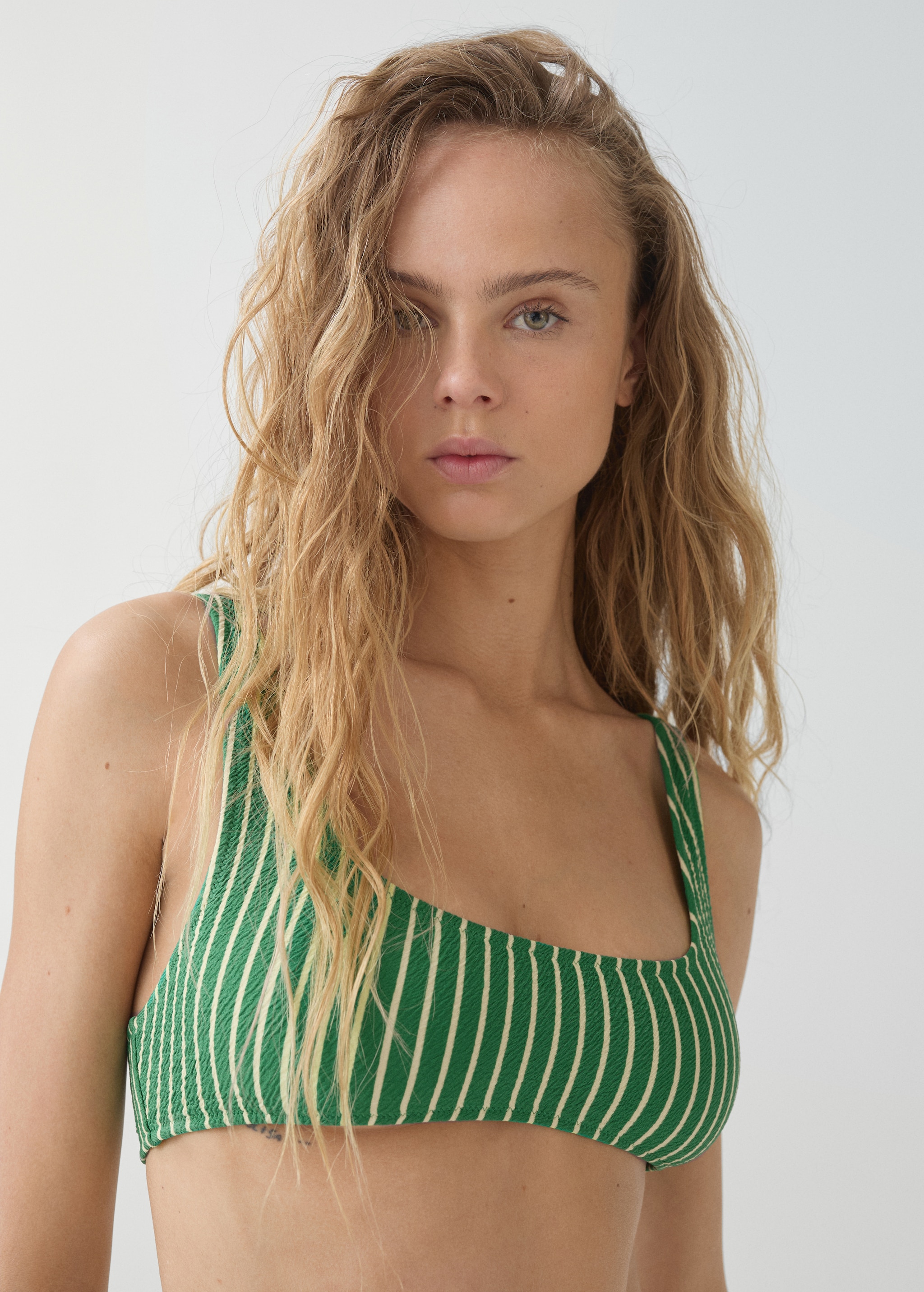 Striped textured bikini top Women MANGO Niger