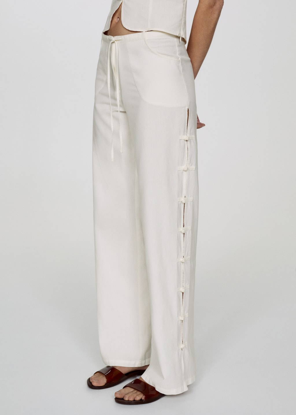 Mango Wideleg-Hose mit Knöpfen