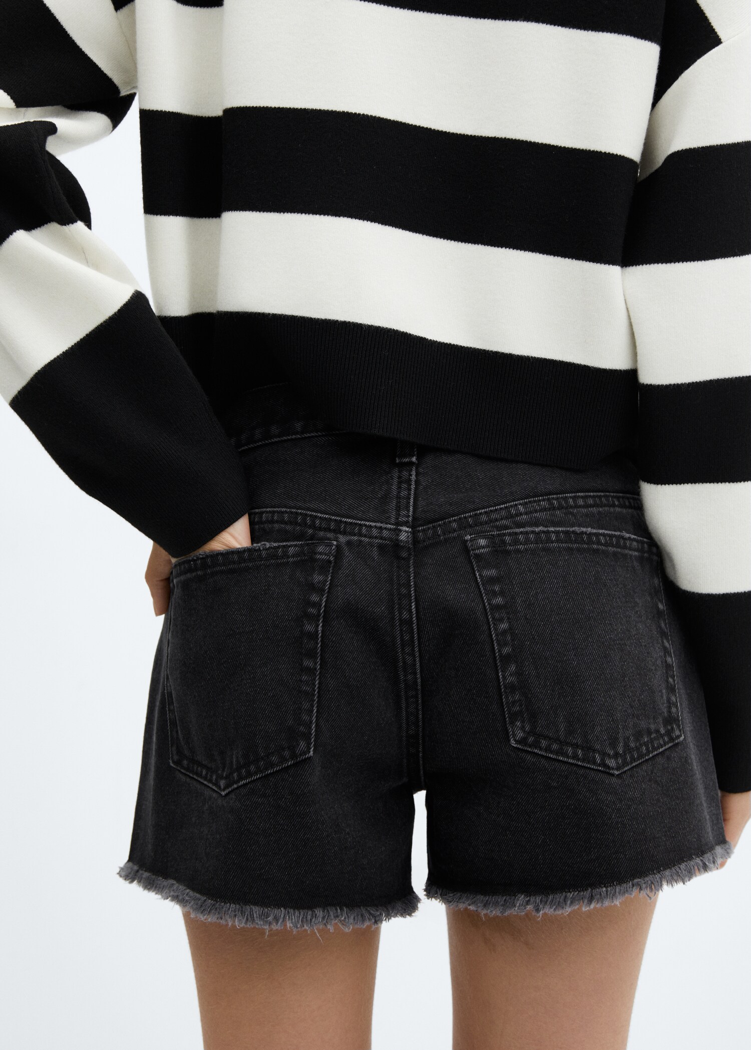 Shorts vaqueros rotos - Detalle del artículo 4