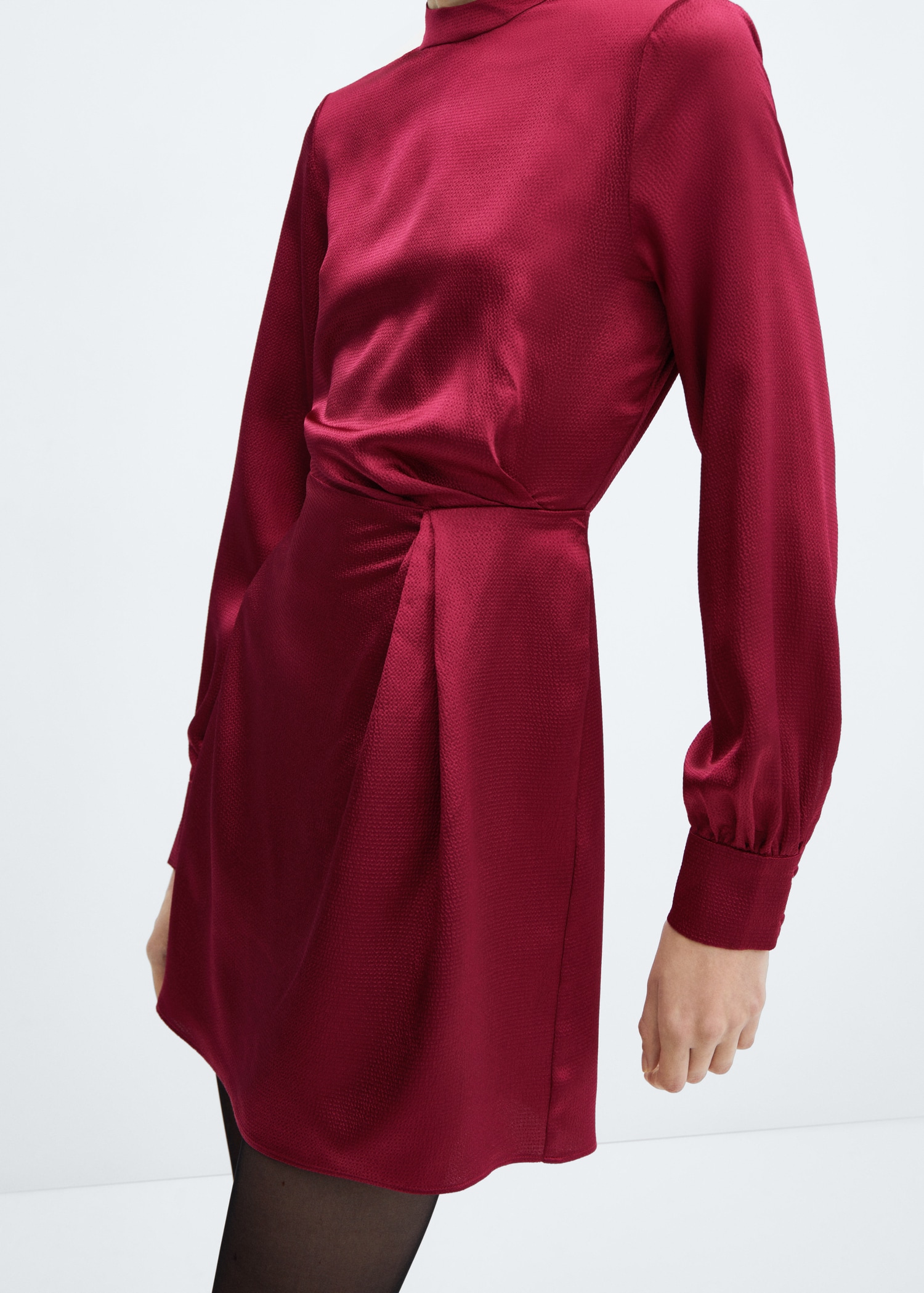 Robe satinée manches bouffantes - Détail de l'article 6