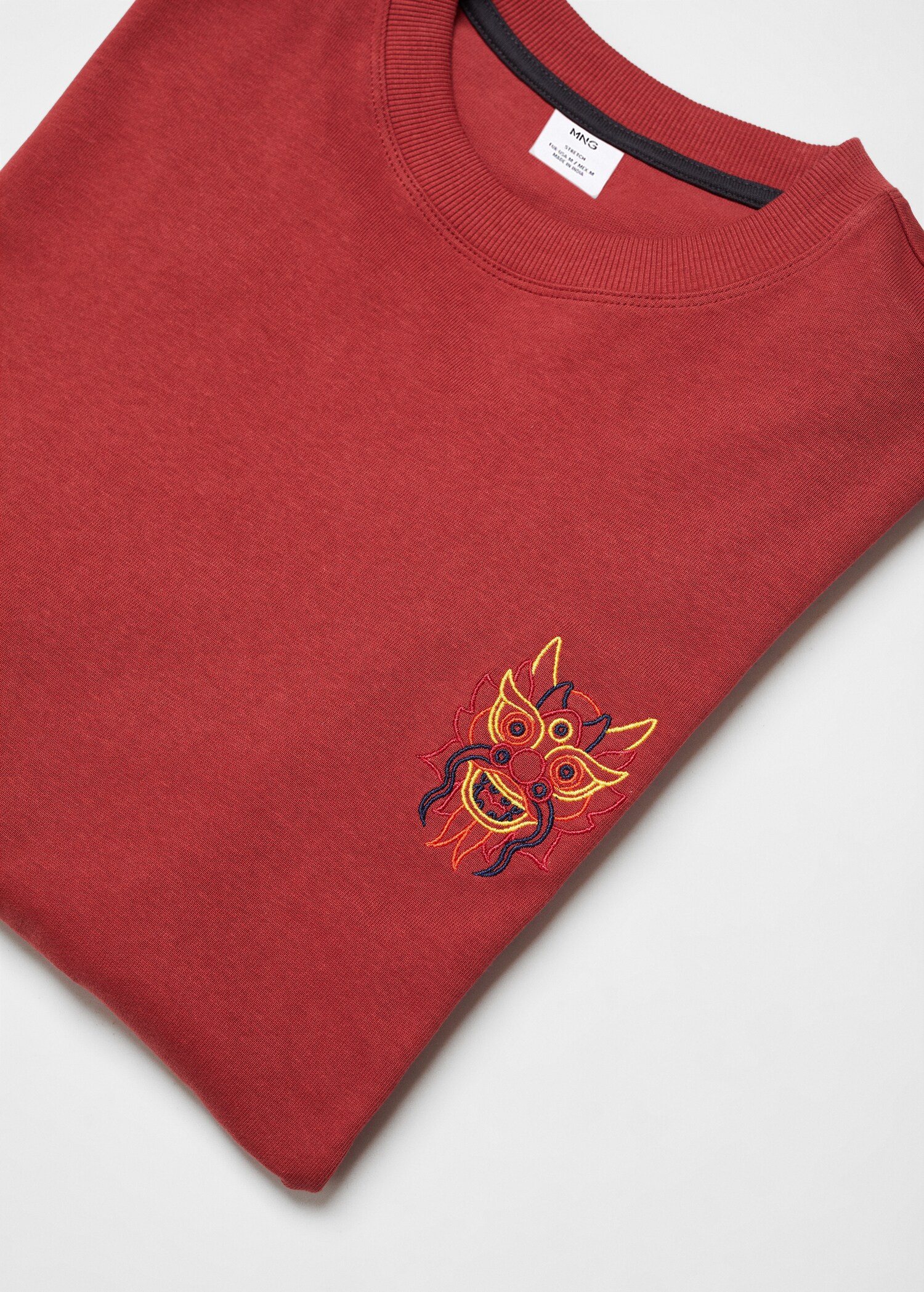 Camiseta 100% algodón estampado pecho - Detalle del artículo 8