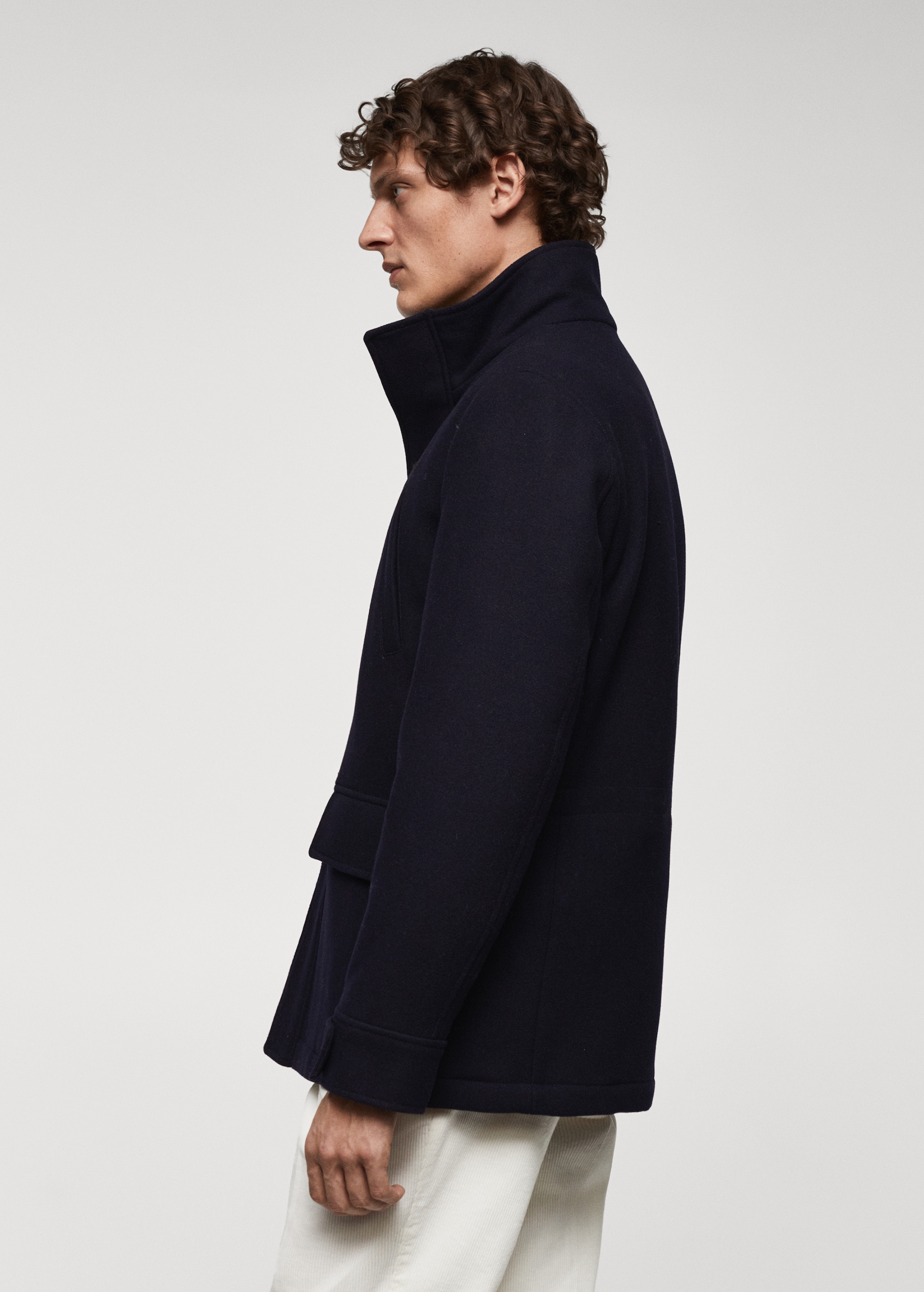 Short wool coat with pockets - Details of the article 2