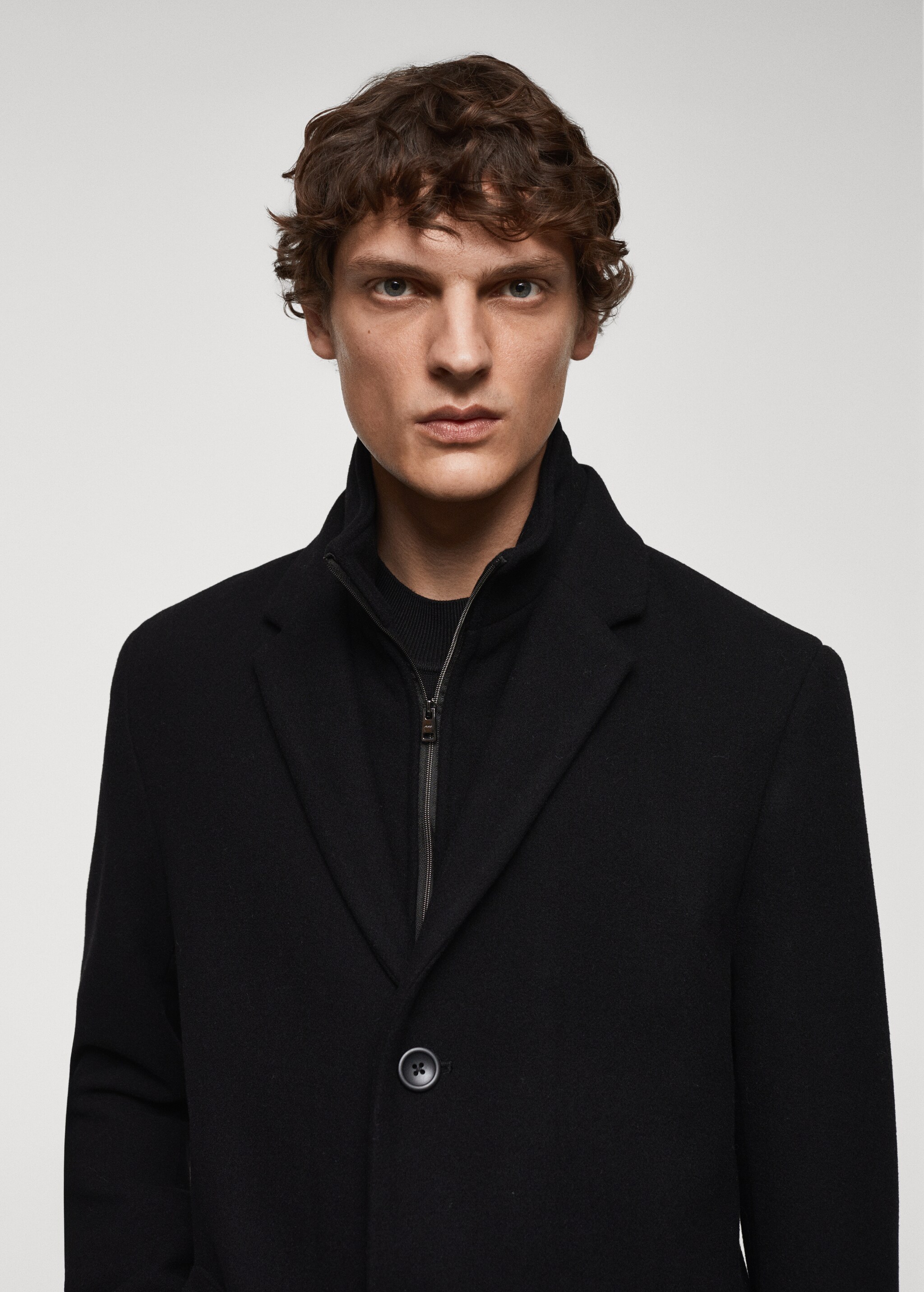 Wool coat with detachable collar - Details of the article 1