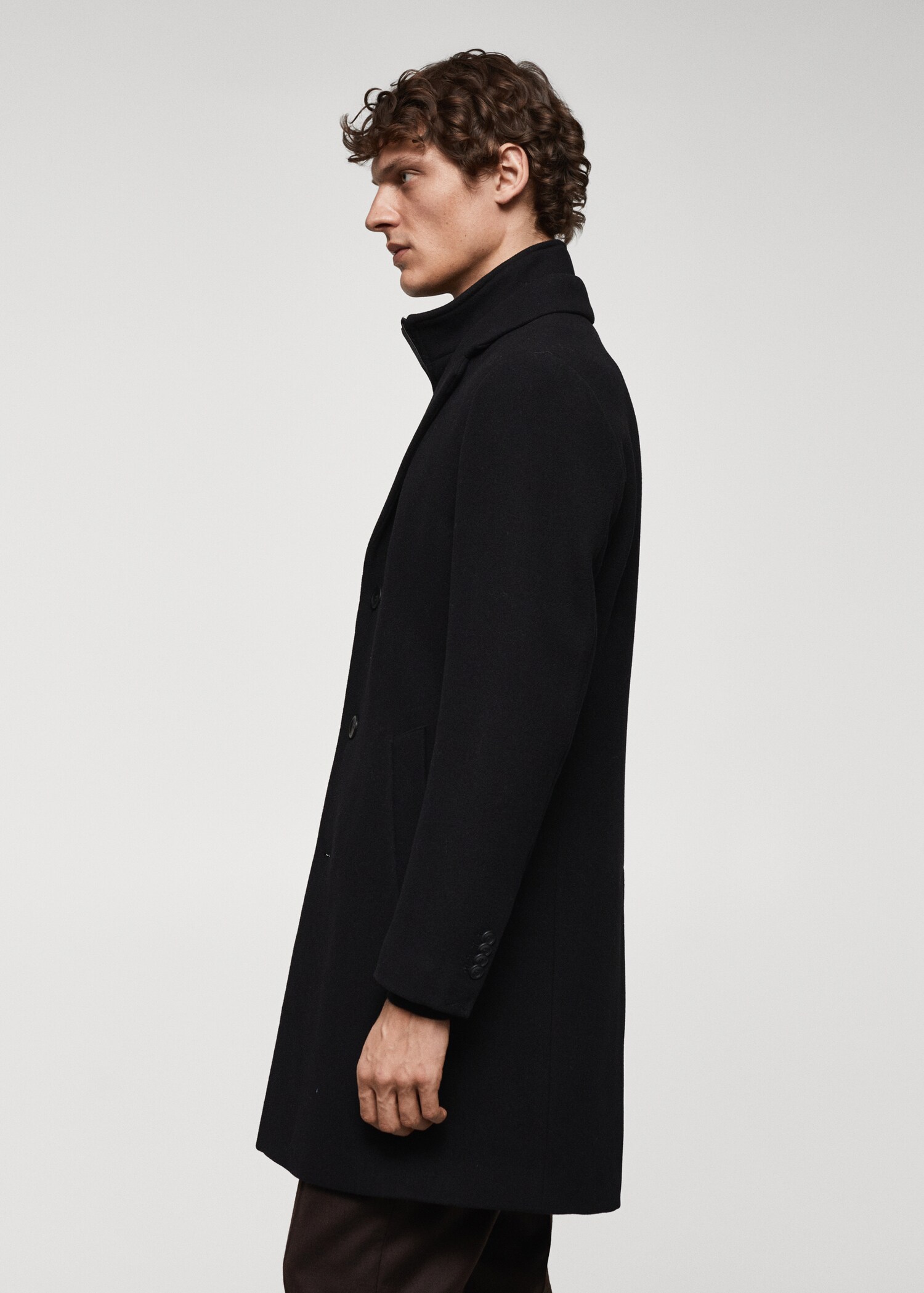 Wool coat with detachable collar - Details of the article 2