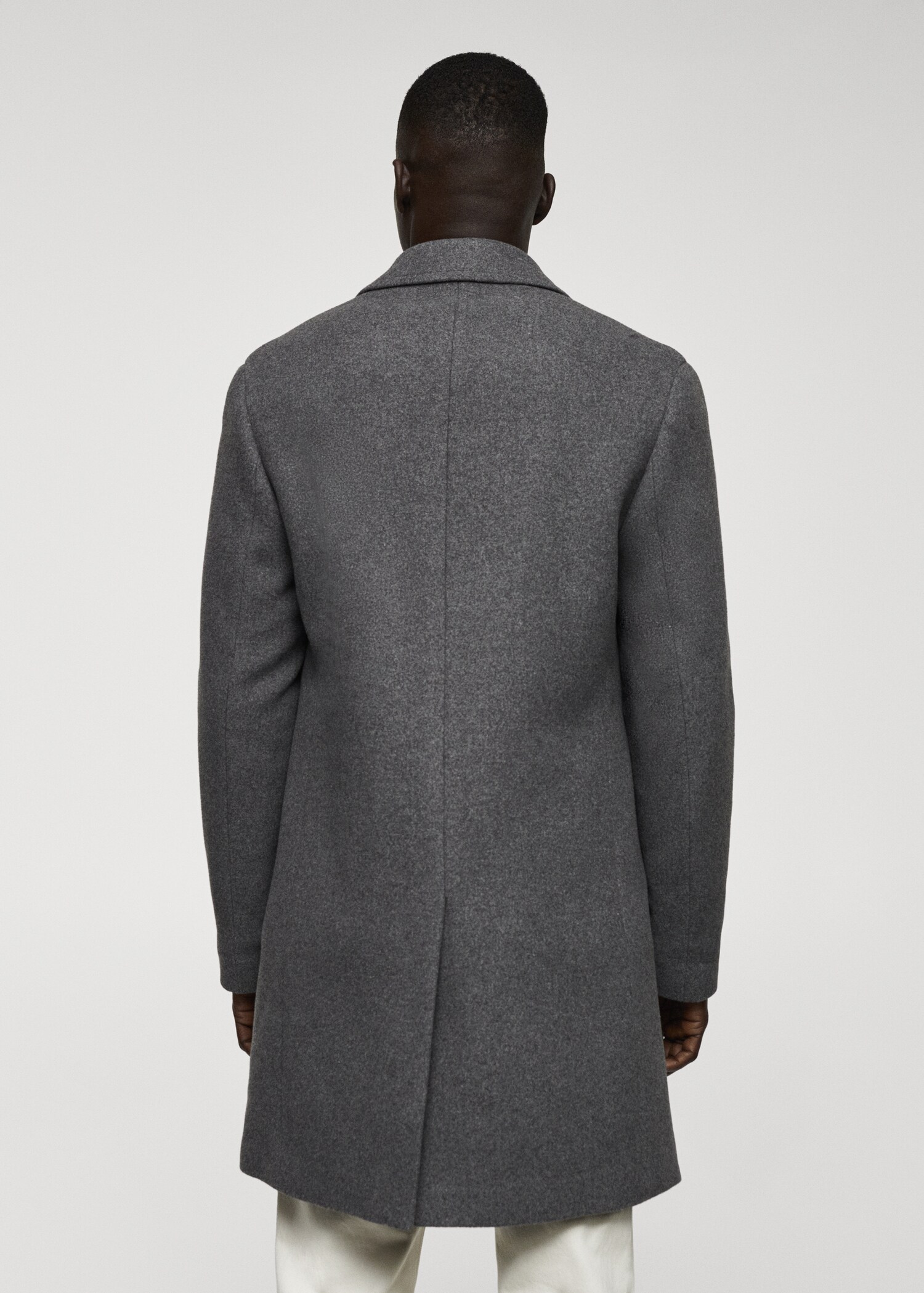 Lightweight recycled wool coat  - Reverse of the article