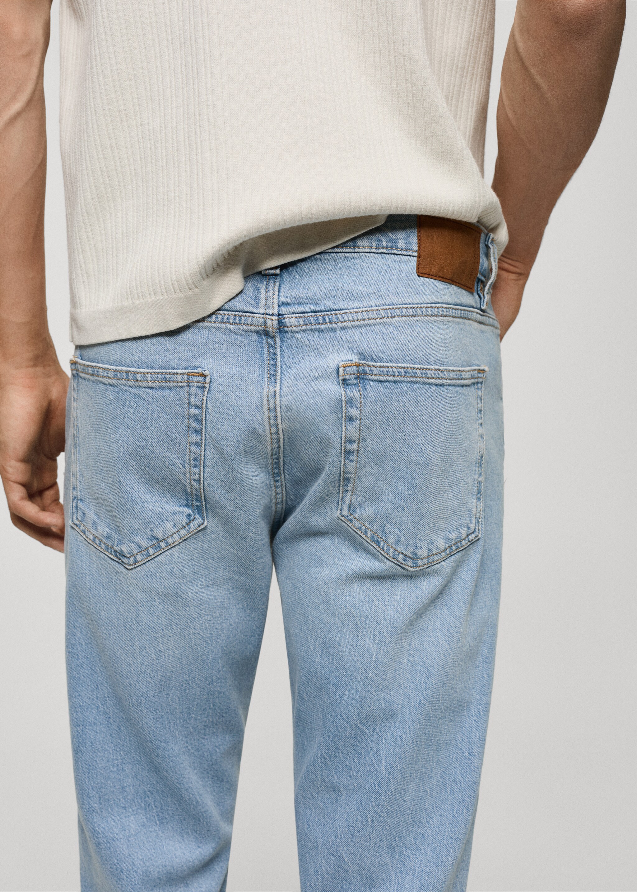 Ben tapered fit jeans - Details of the article 4