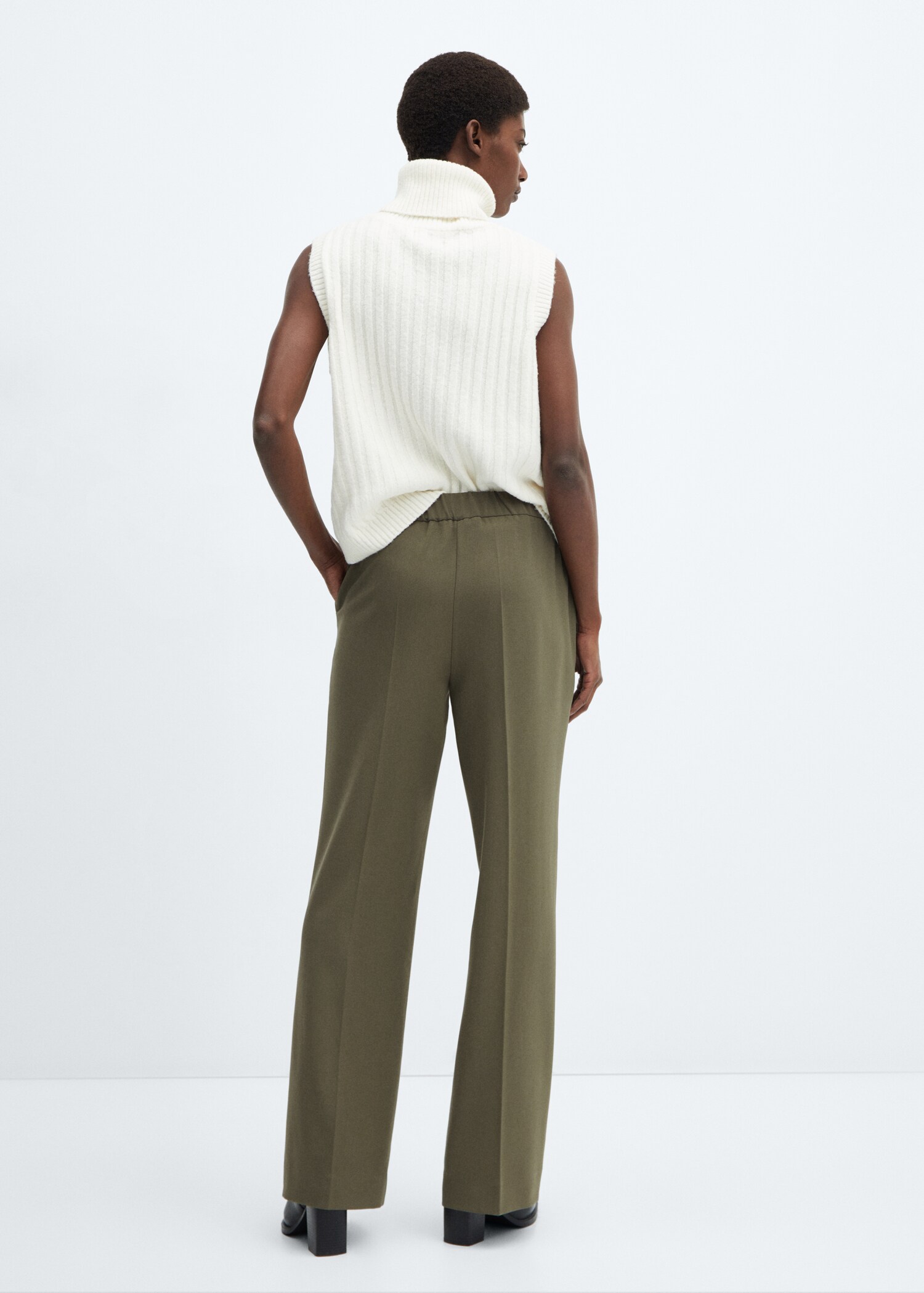 Pantalon droit - Verso de l’article