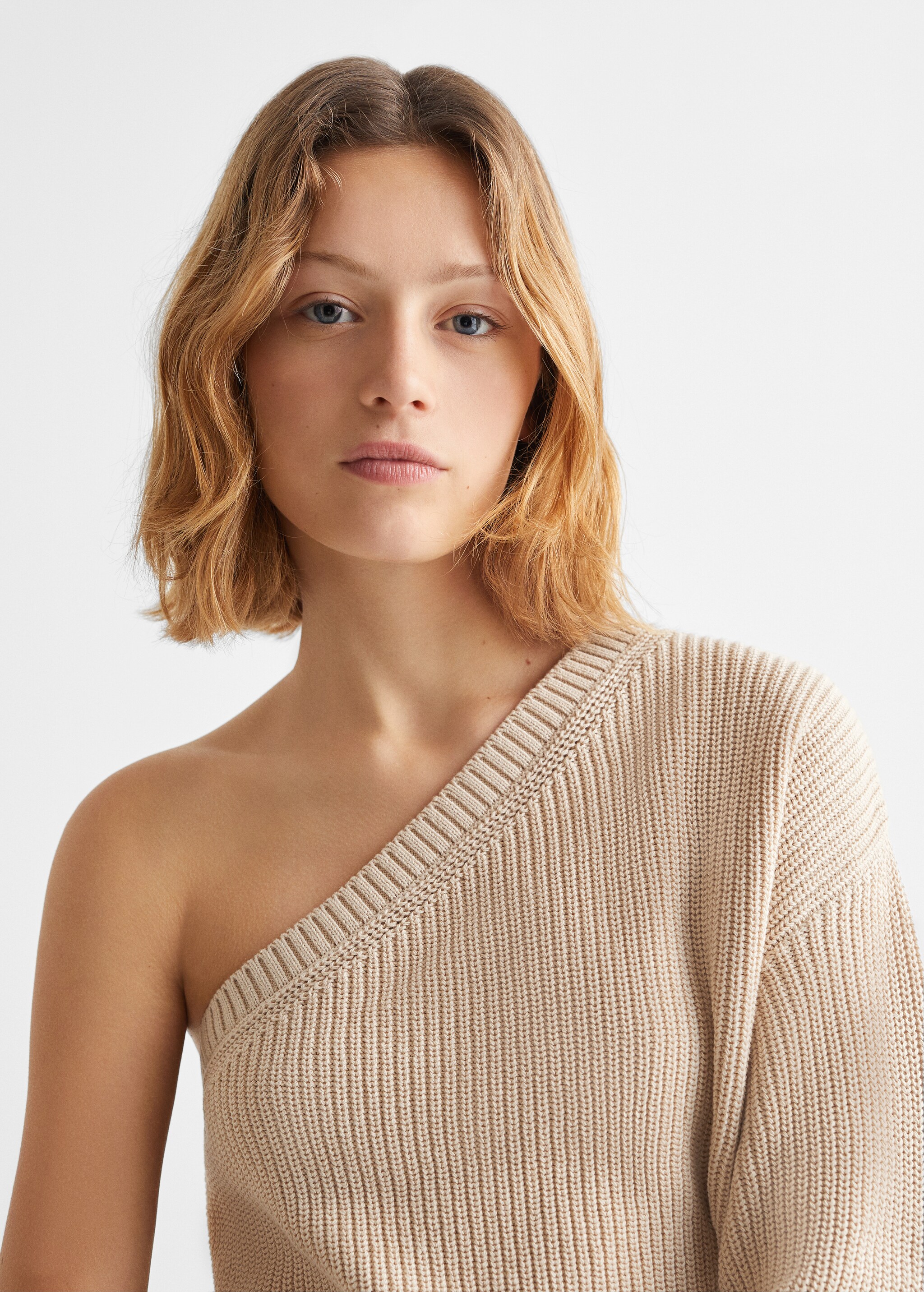 Asymmetric knit sweater - Details of the article 1