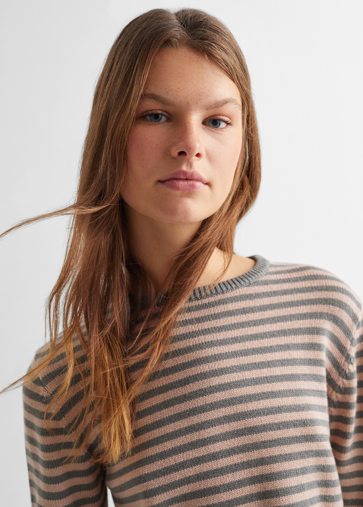 Striped knit sweater - Details of the article 1