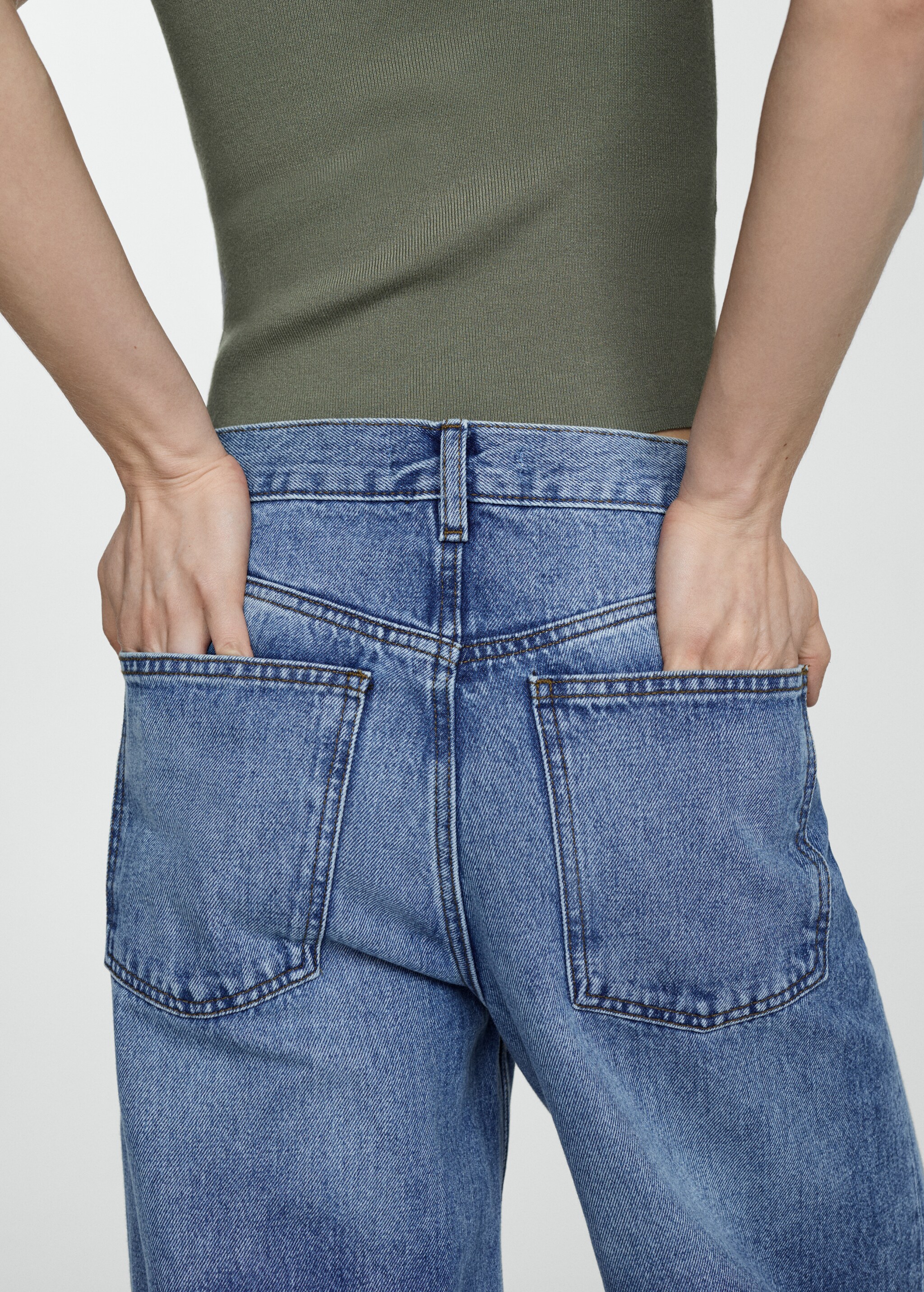 Loose mid-rise wideleg jeans - Details of the article 6