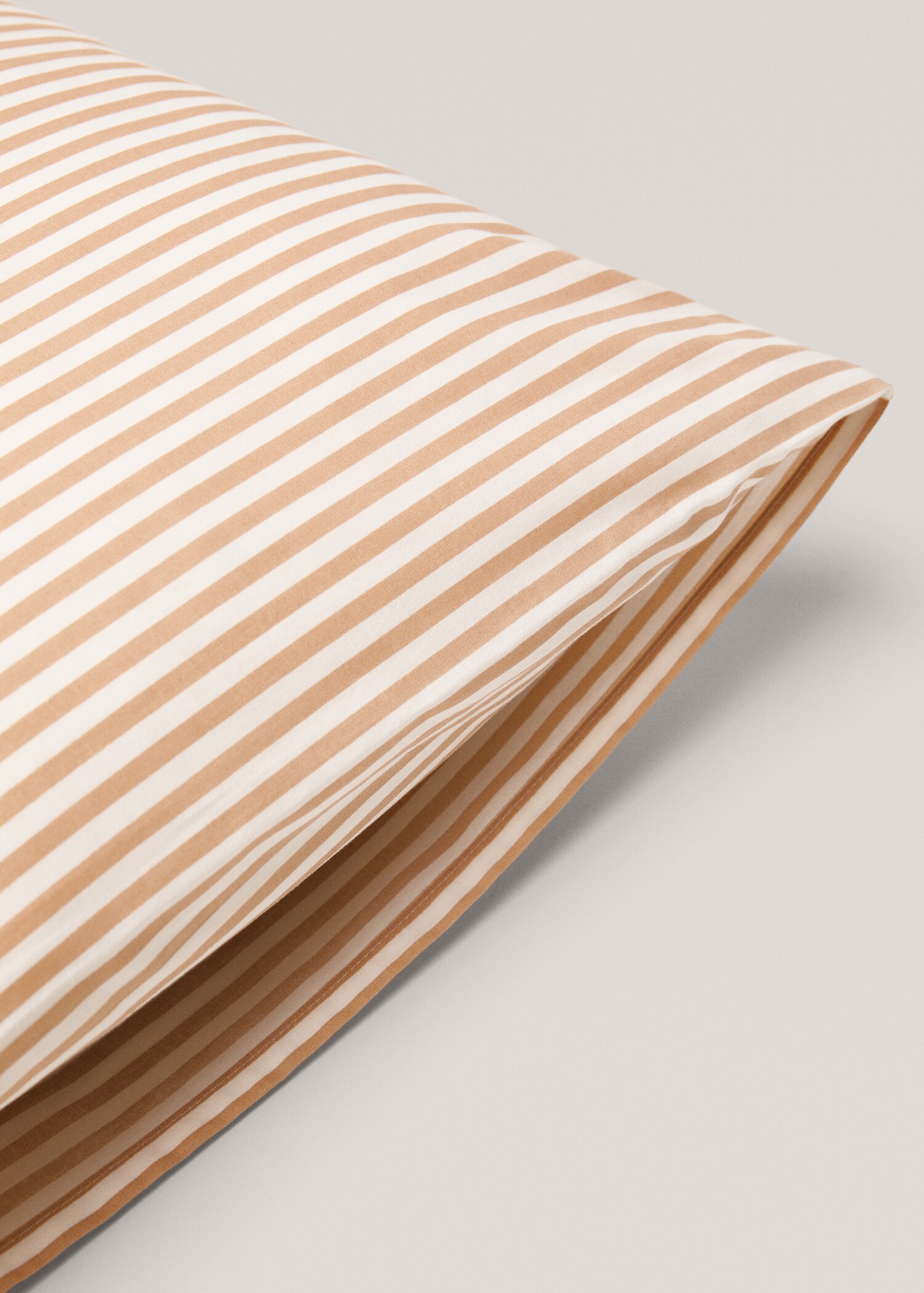 Striped cotton pillowcase 60x60cm - Details of the article 2