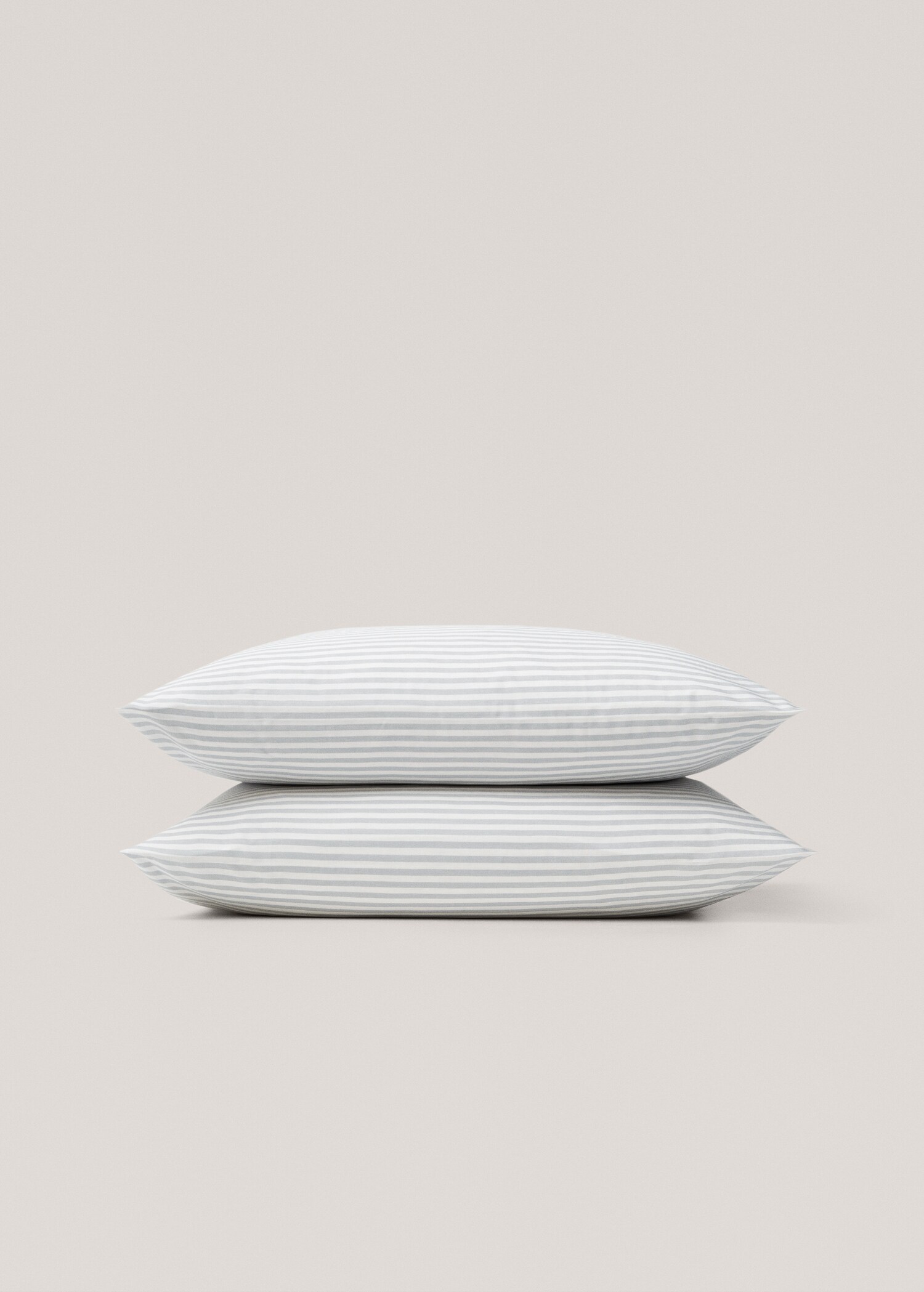 Striped cotton pillowcase 60x60cm - Details of the article 1