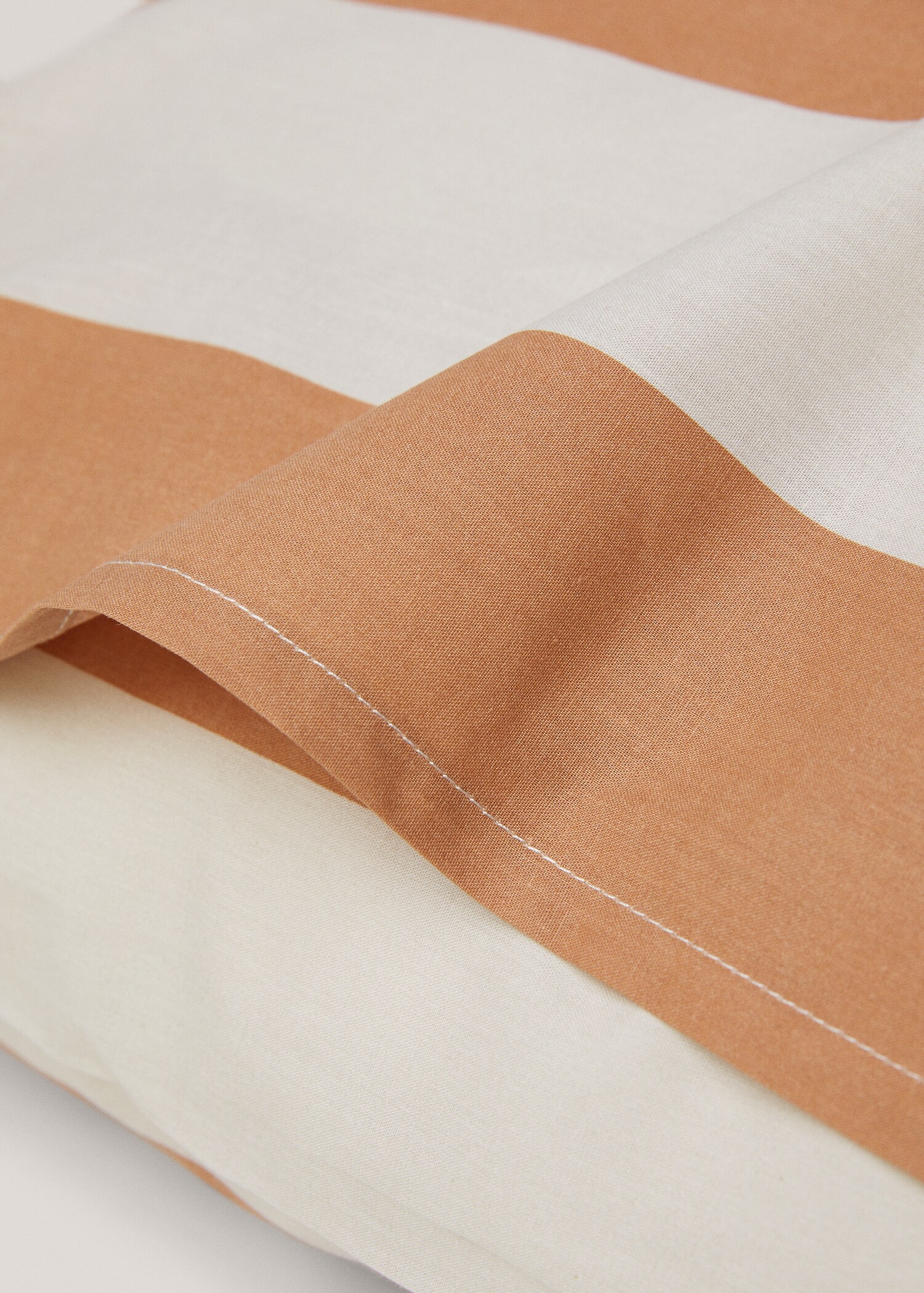 Contrast striped cotton pillowcase 50x75cm - Details of the article 1