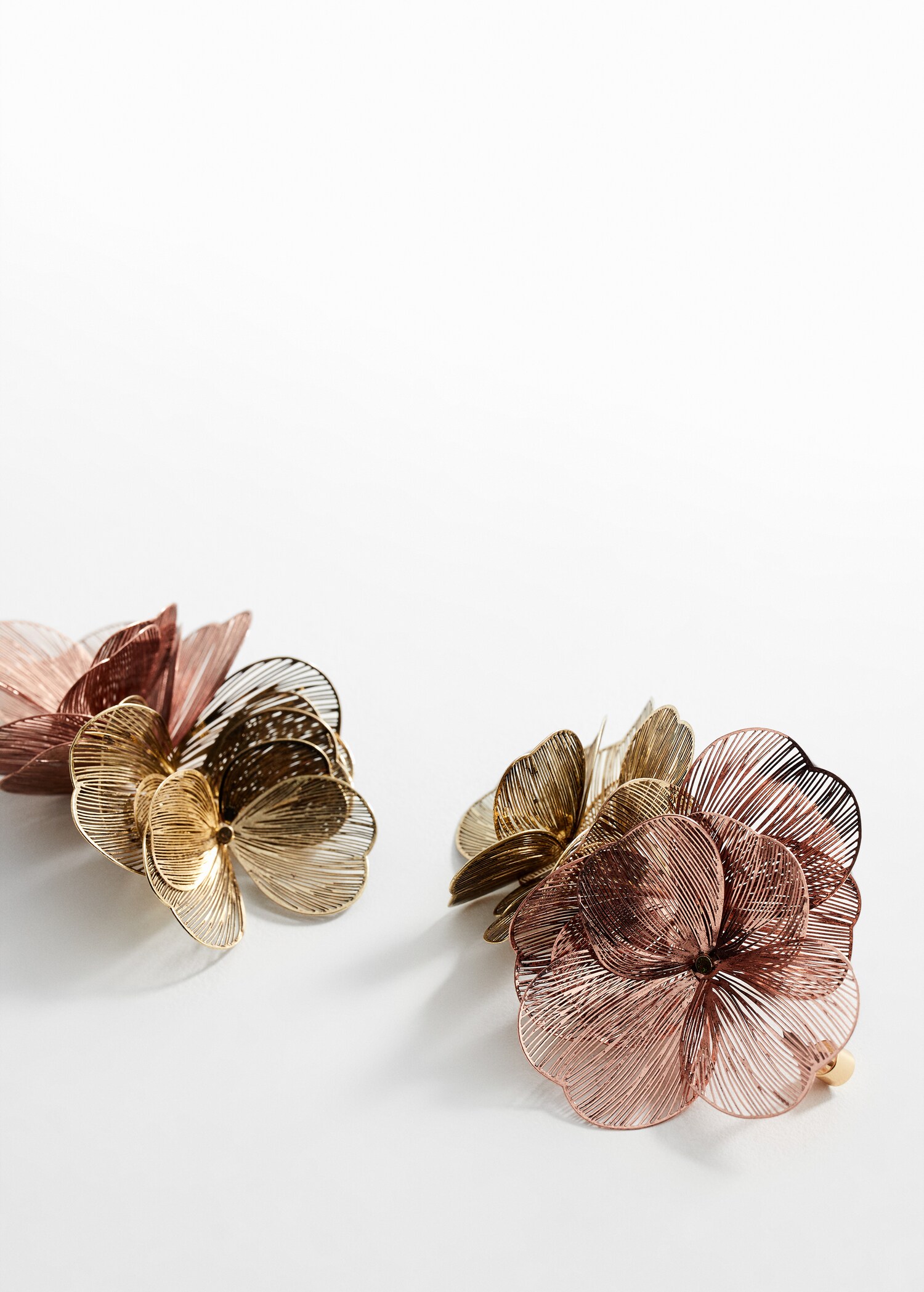 Långa örhängen med blommor - Detaljer om artikeln 1