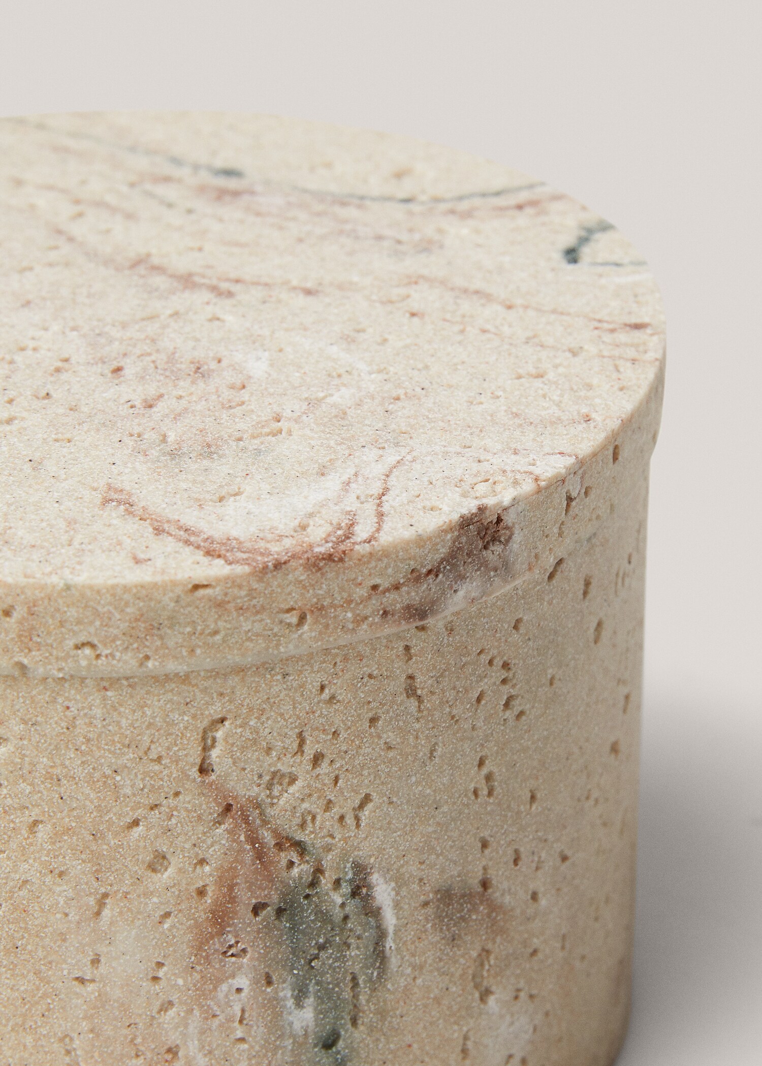 100% resin round box 15x11.5cm - Details of the article 1
