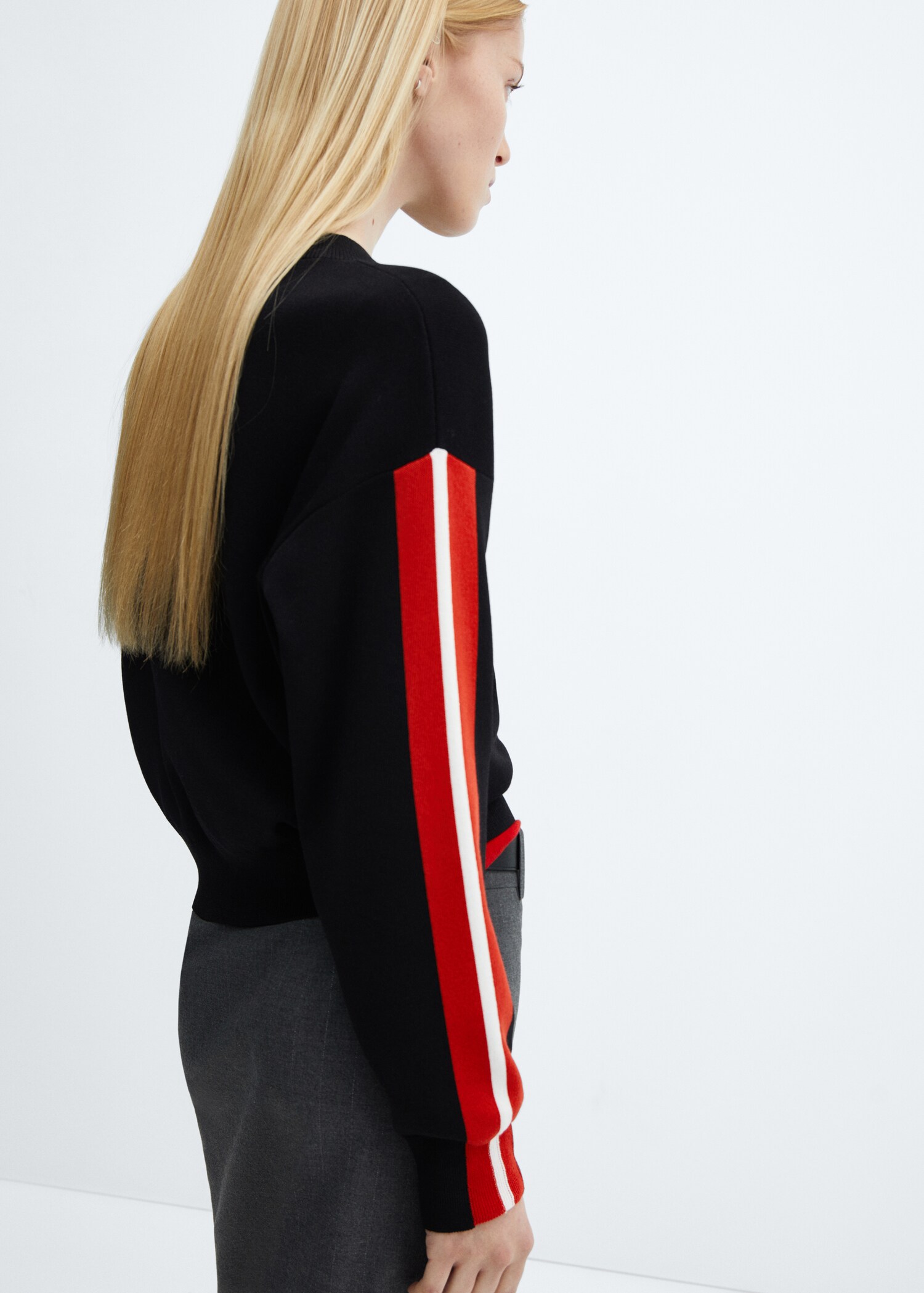 Rundhals-Strickpullover - Rückseite des Artikels