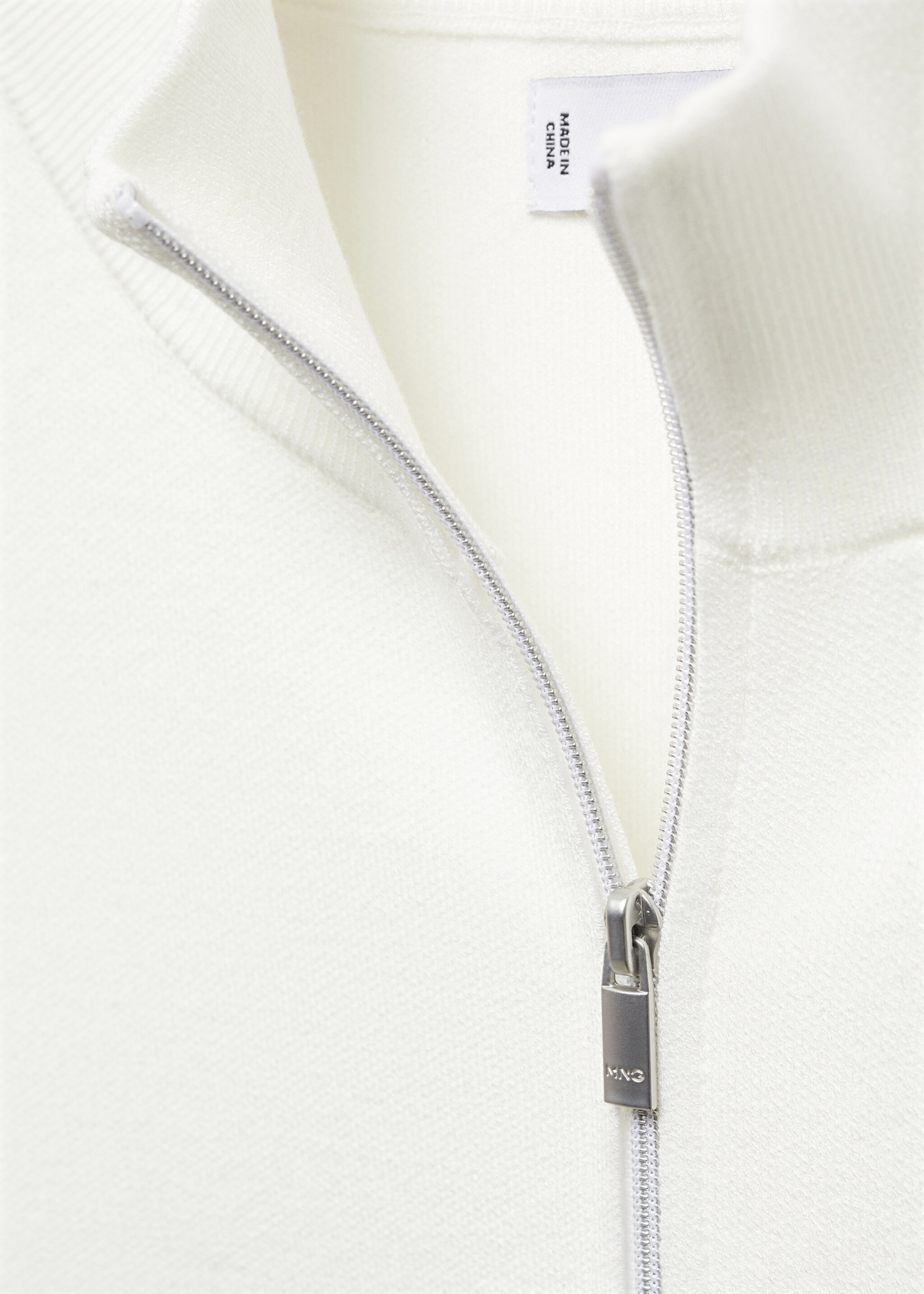 Pull-over col montant zip - Détail de l'article 8