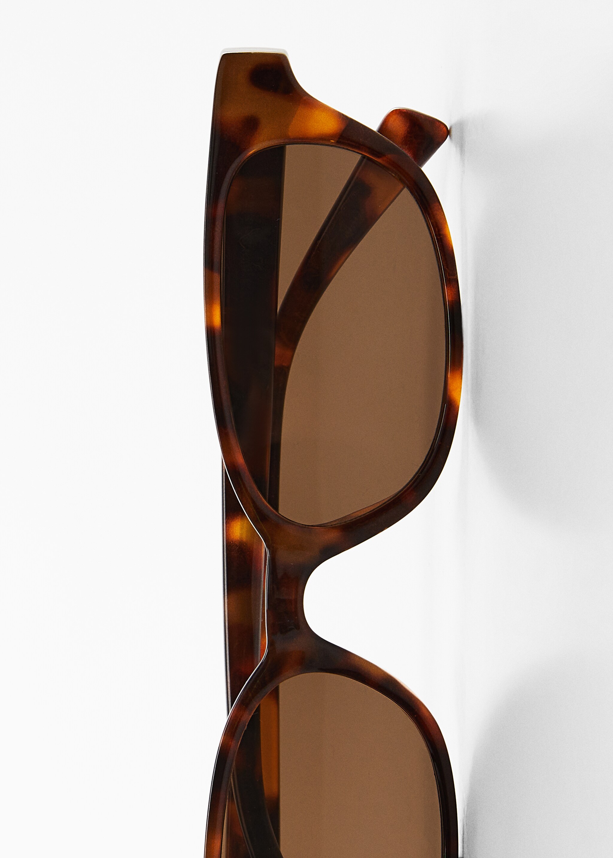 Солнцезащитные очки в стиле ретро - Деталь изделия 6