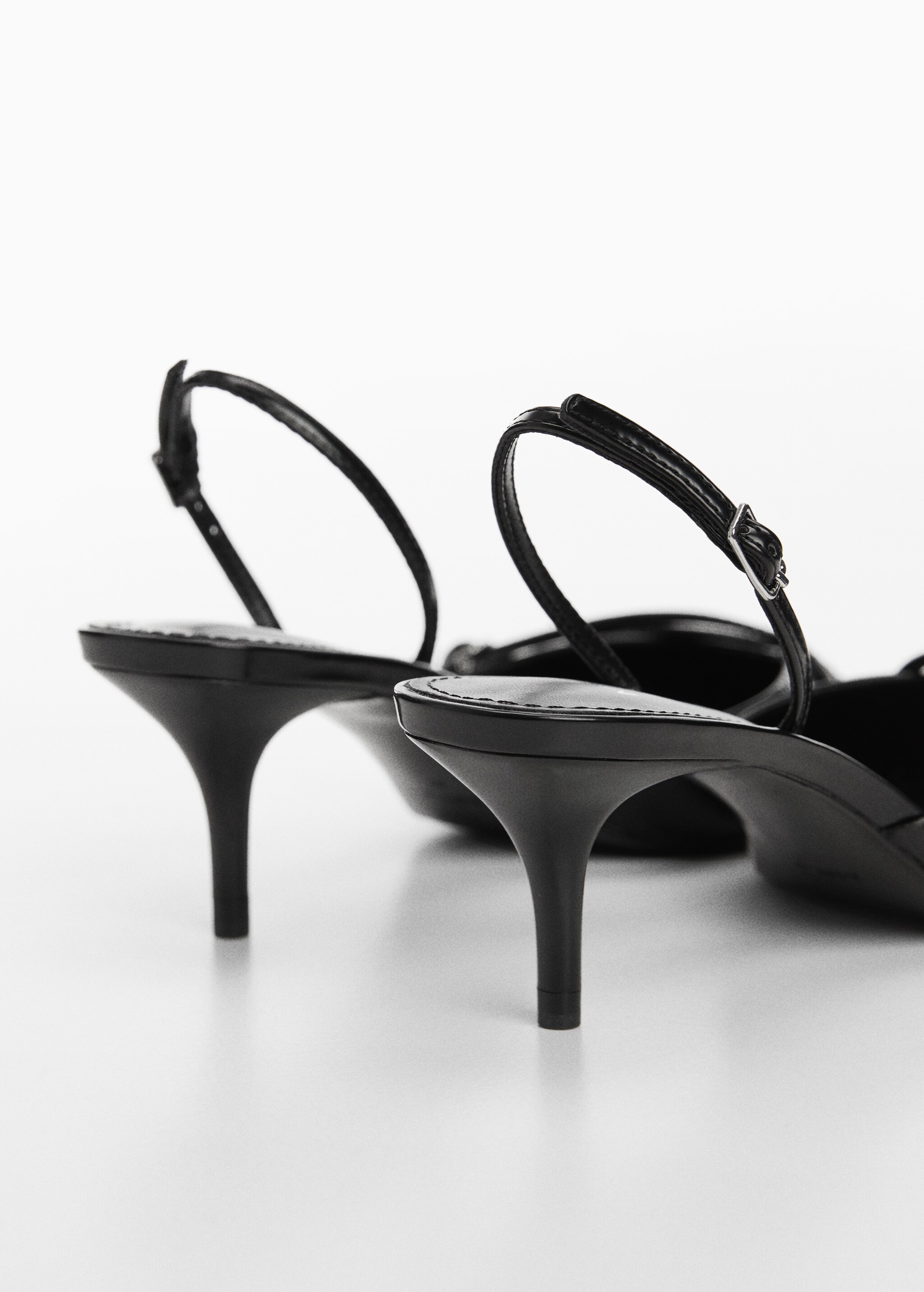 Slingback heeled shoes with buckle - Details of the article 1