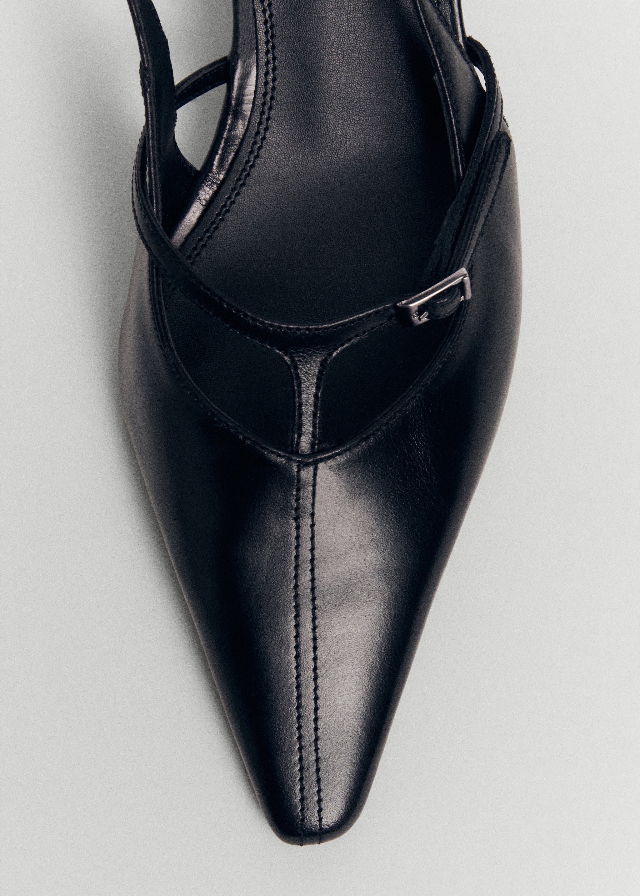 Leather heeled slingback shoes with buckles - Details of the article 2