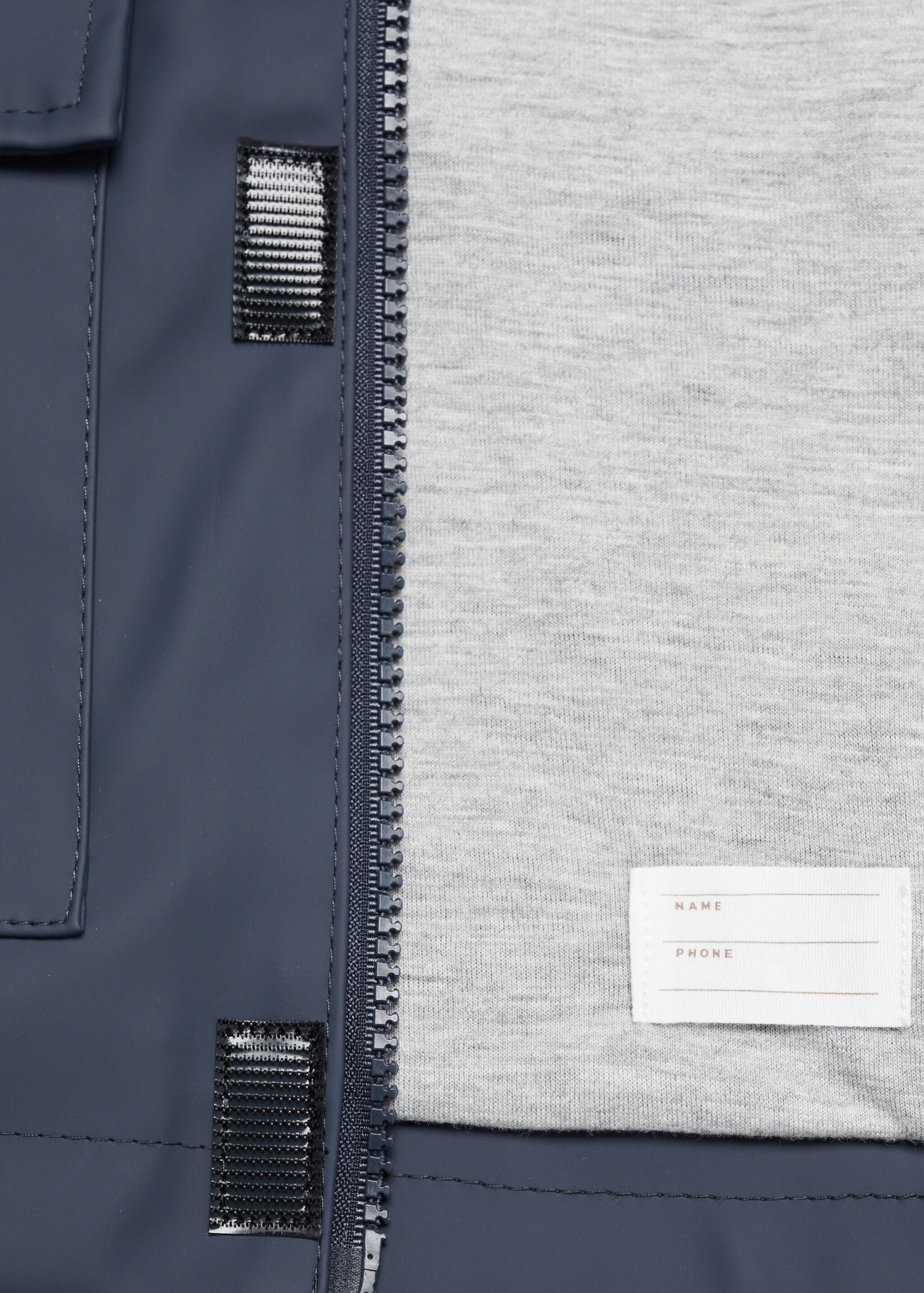 Hooded parka with pocket - Details of the article 8