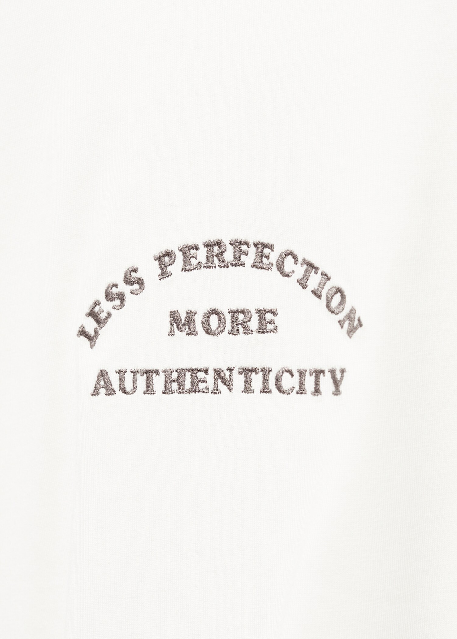 T-Shirt mit Schriftzug und Knotendetail - Detail des Artikels 8