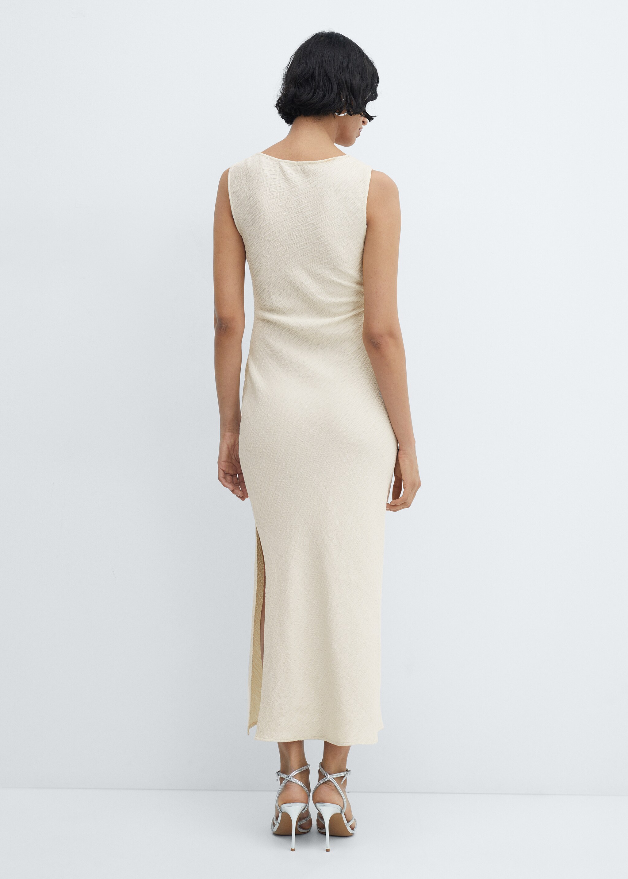 Draped dress with slit - Reverse of the article