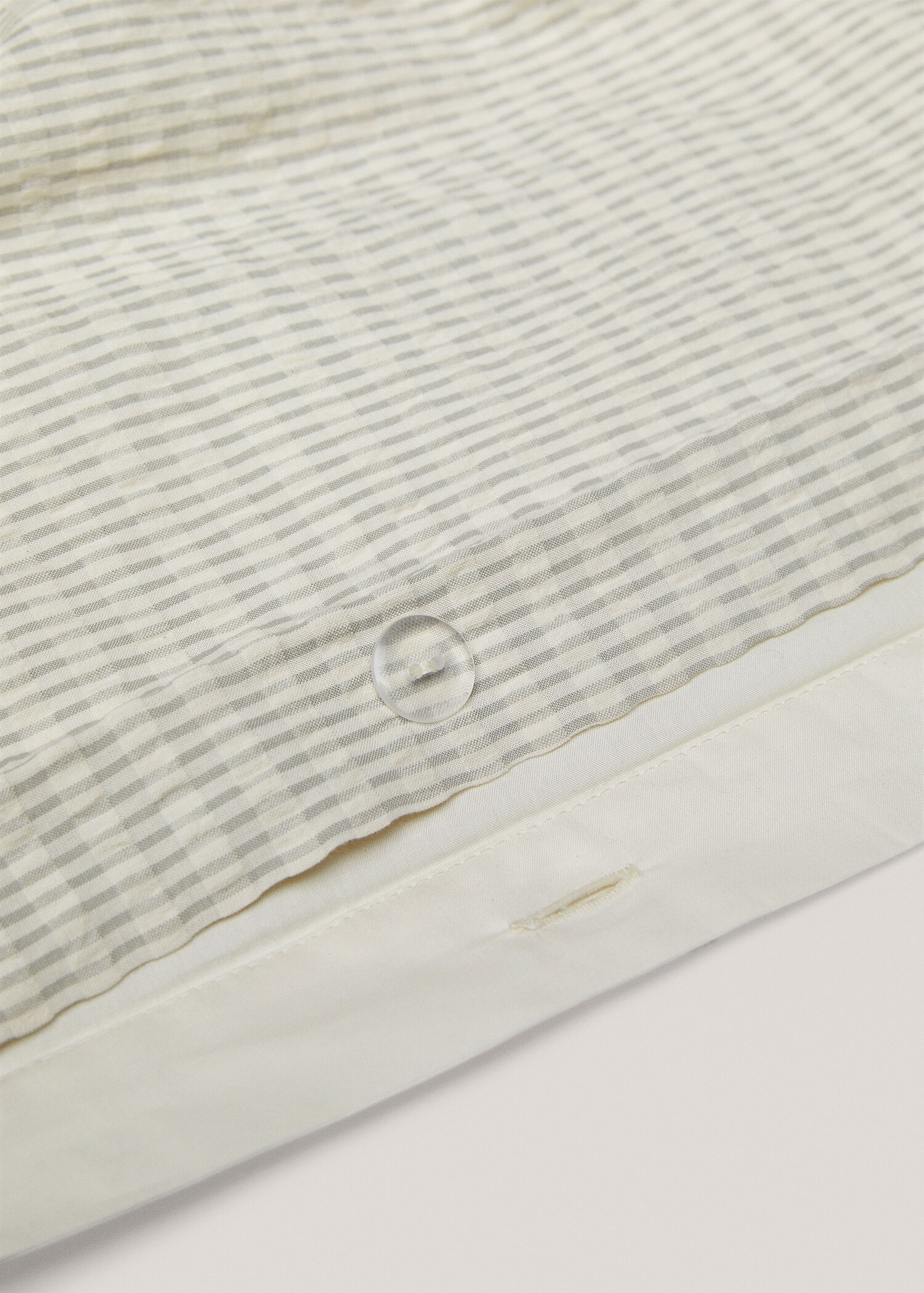 Seersucker woven striped for duvet cover for king bed - Details of the article 1