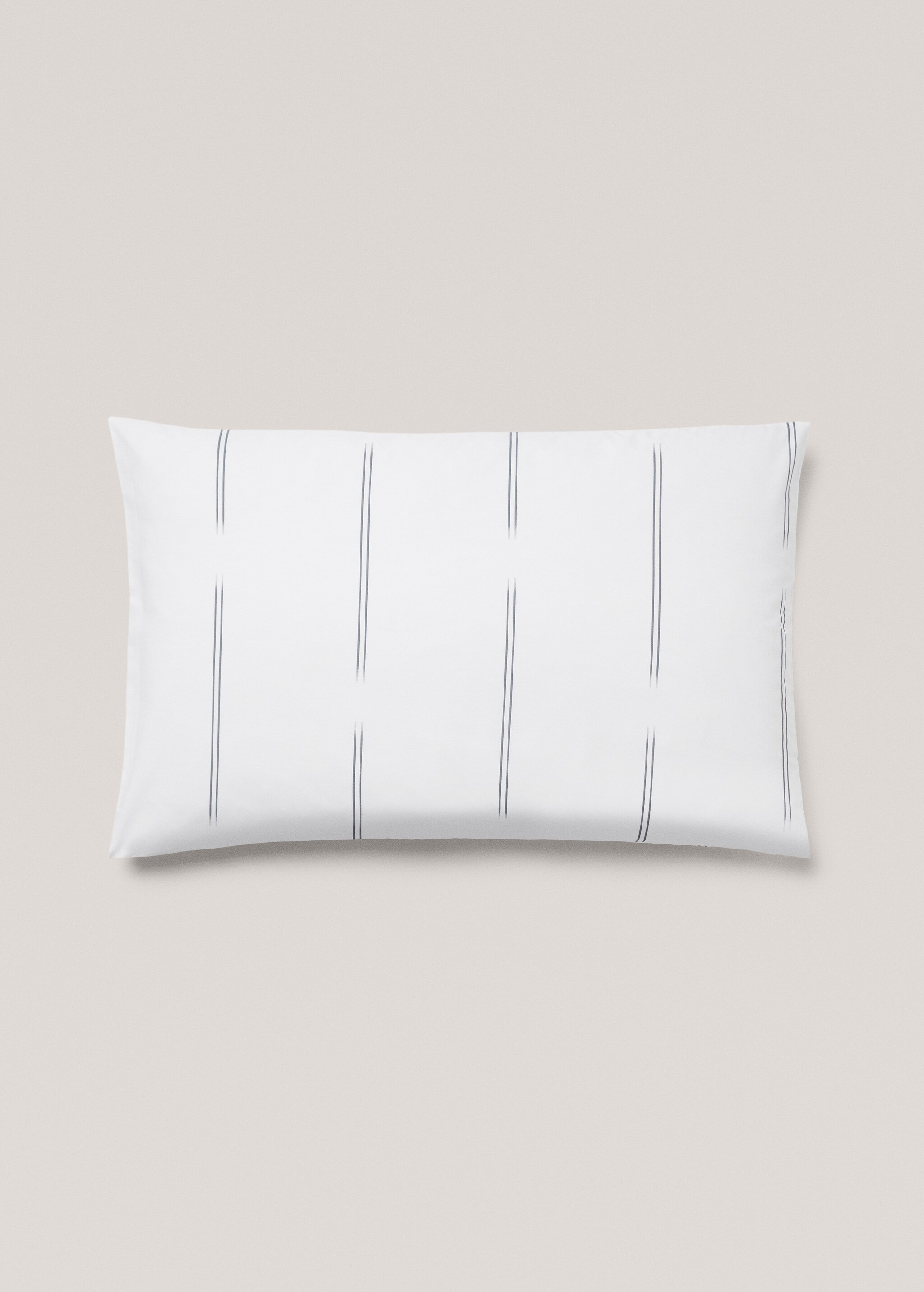 Stripe-design pillowcase 50x75cm - Article without model
