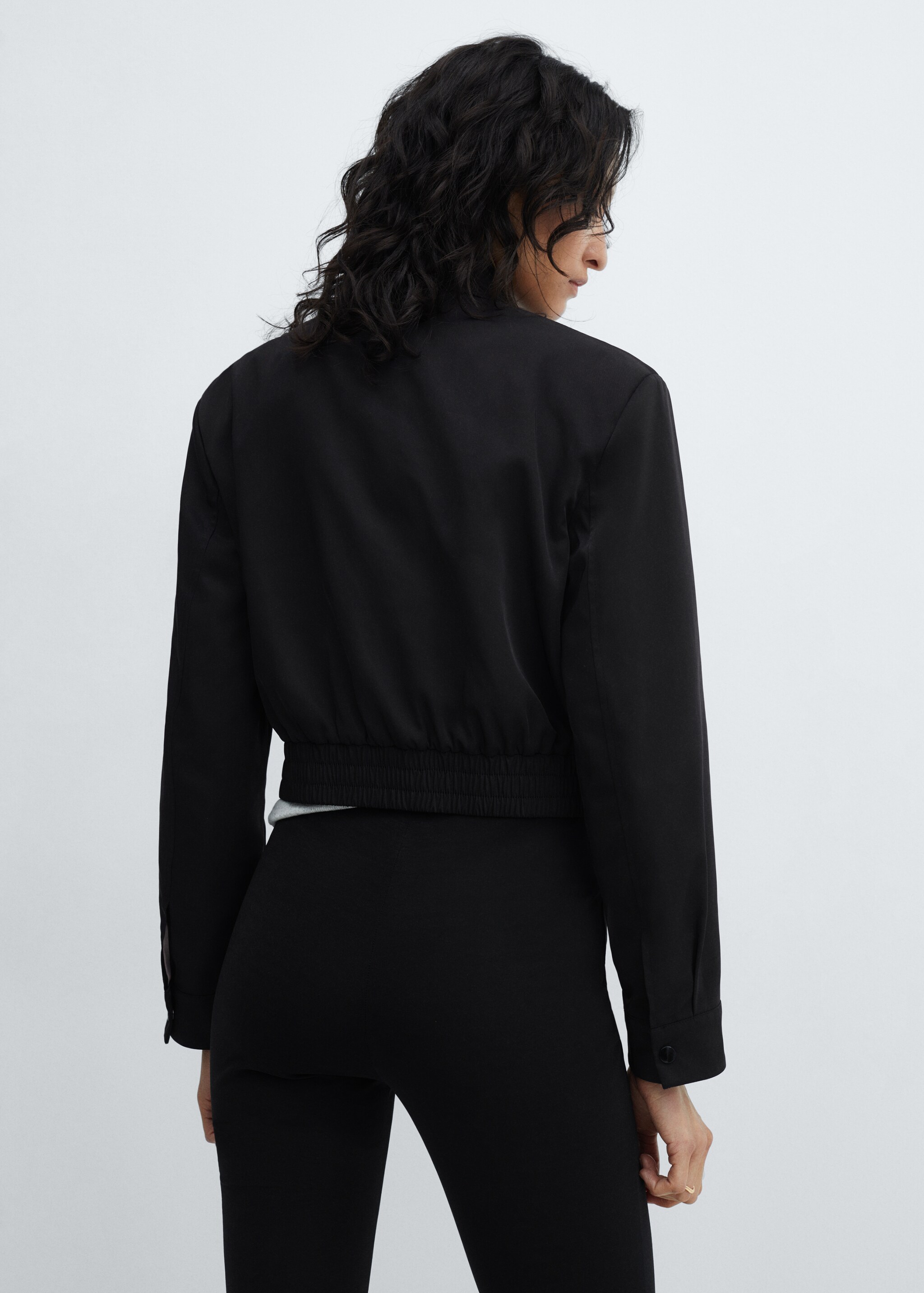 Cropped jacket with pockets - Reverse of the article