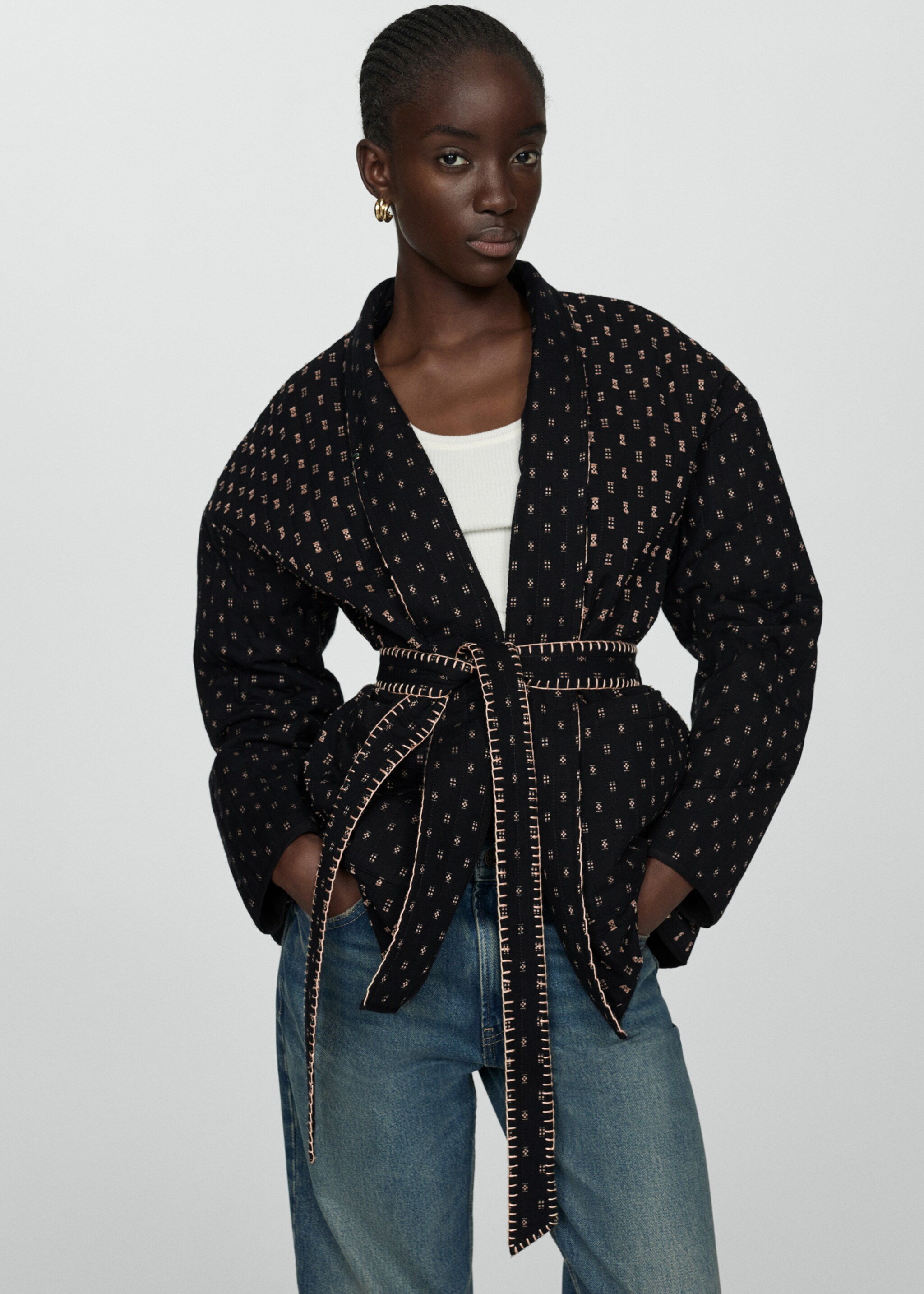 Quilted jacket with embroidered details - Medium plane