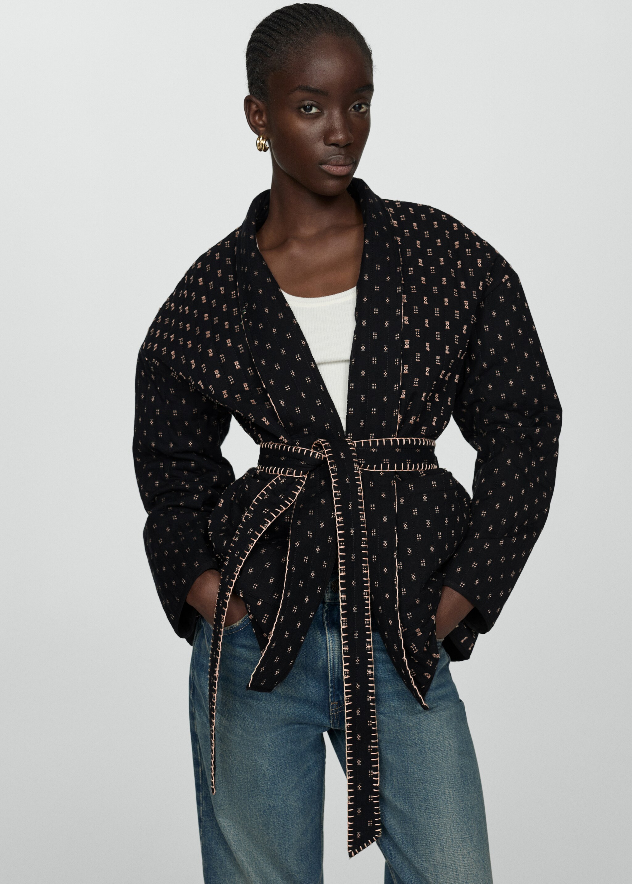 Quilted jacket with embroidered details - Medium plane